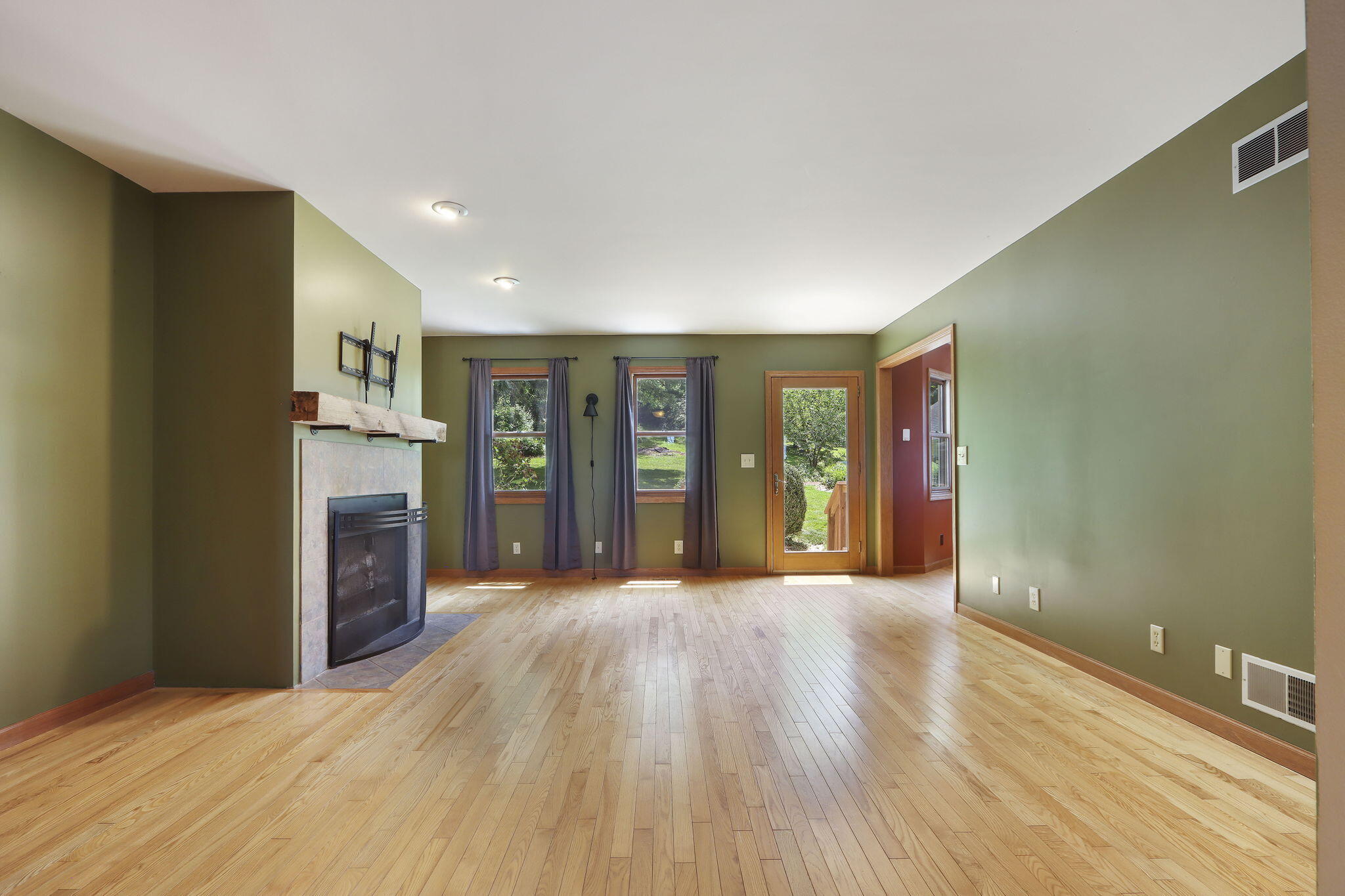 553 W Twin Lakes Rd