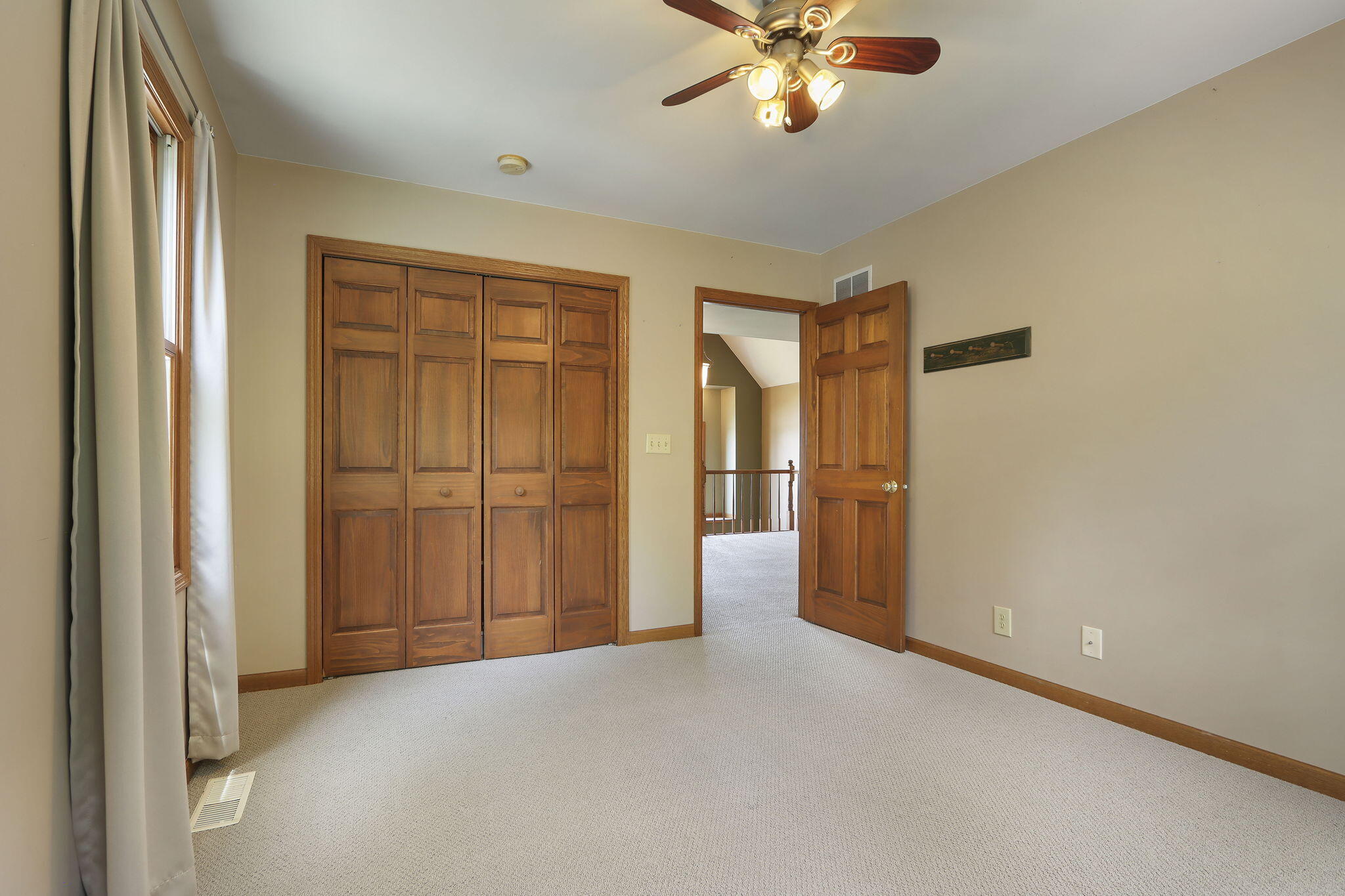 553 W Twin Lakes Rd
