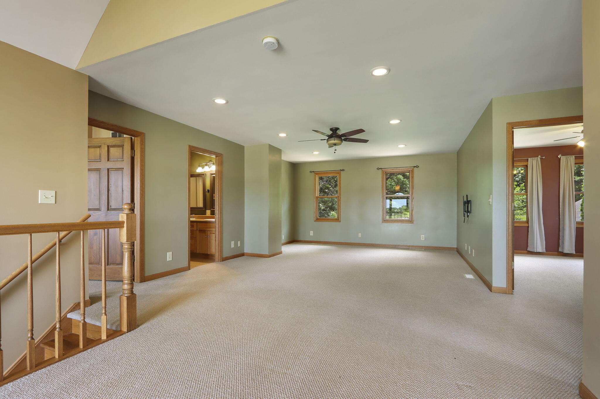 553 W Twin Lakes Rd