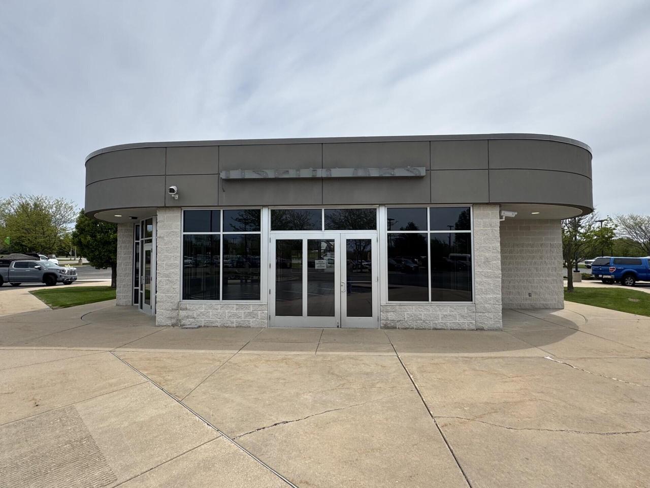 2300 S Browns Lake DRIVE
