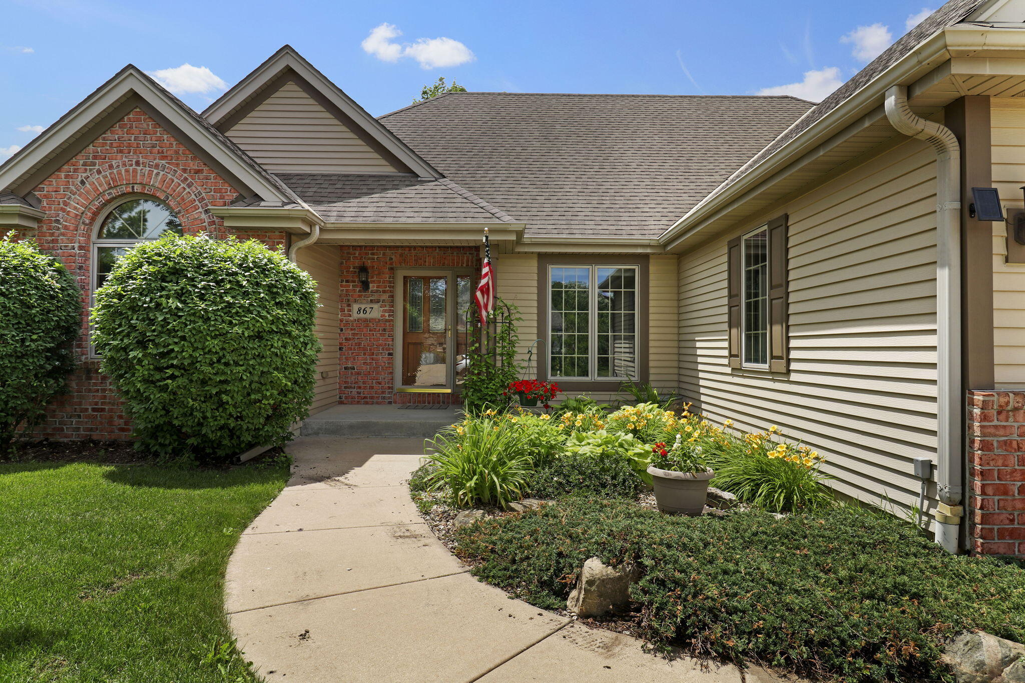 867 River Ridge Cir