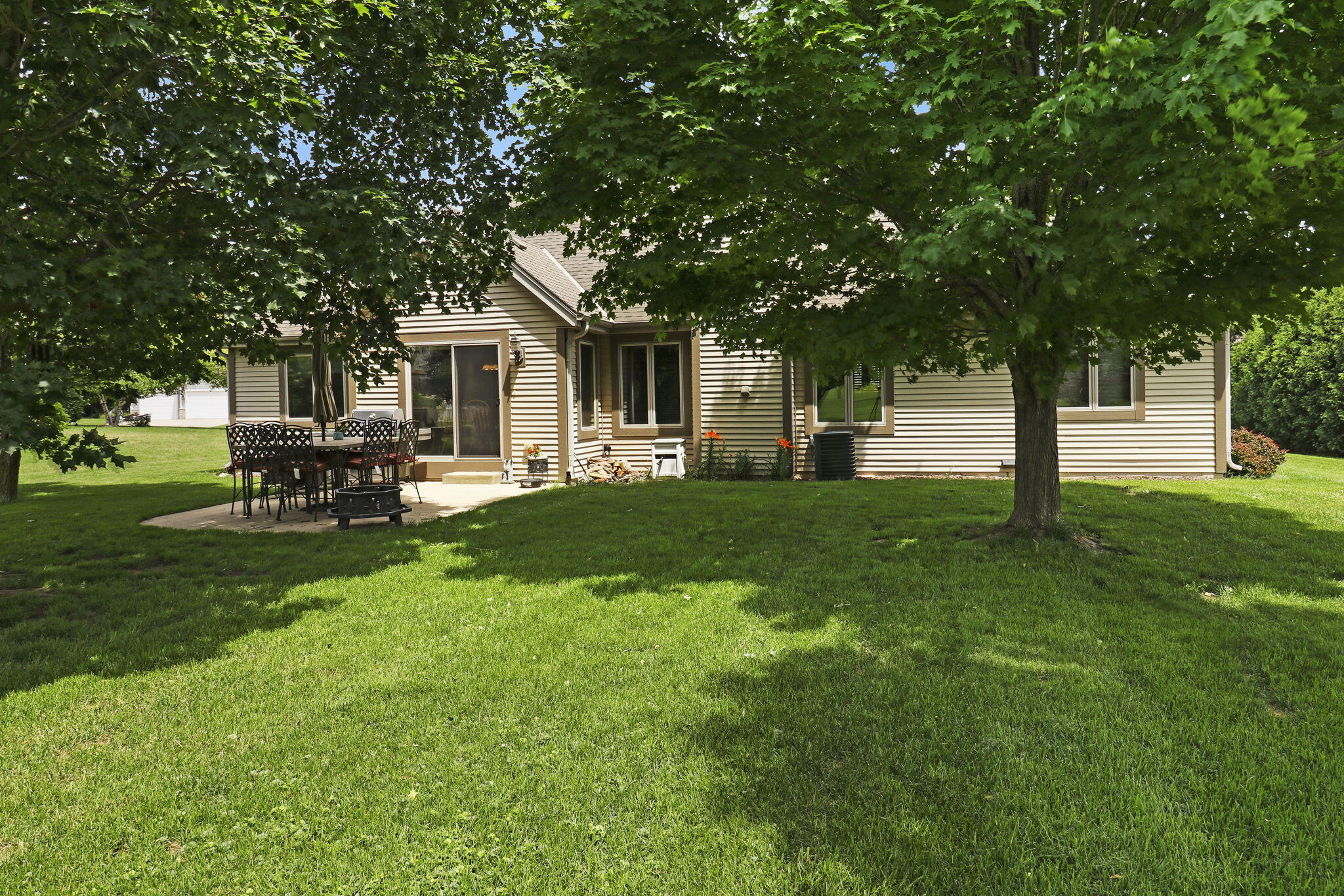 867 River Ridge Cir