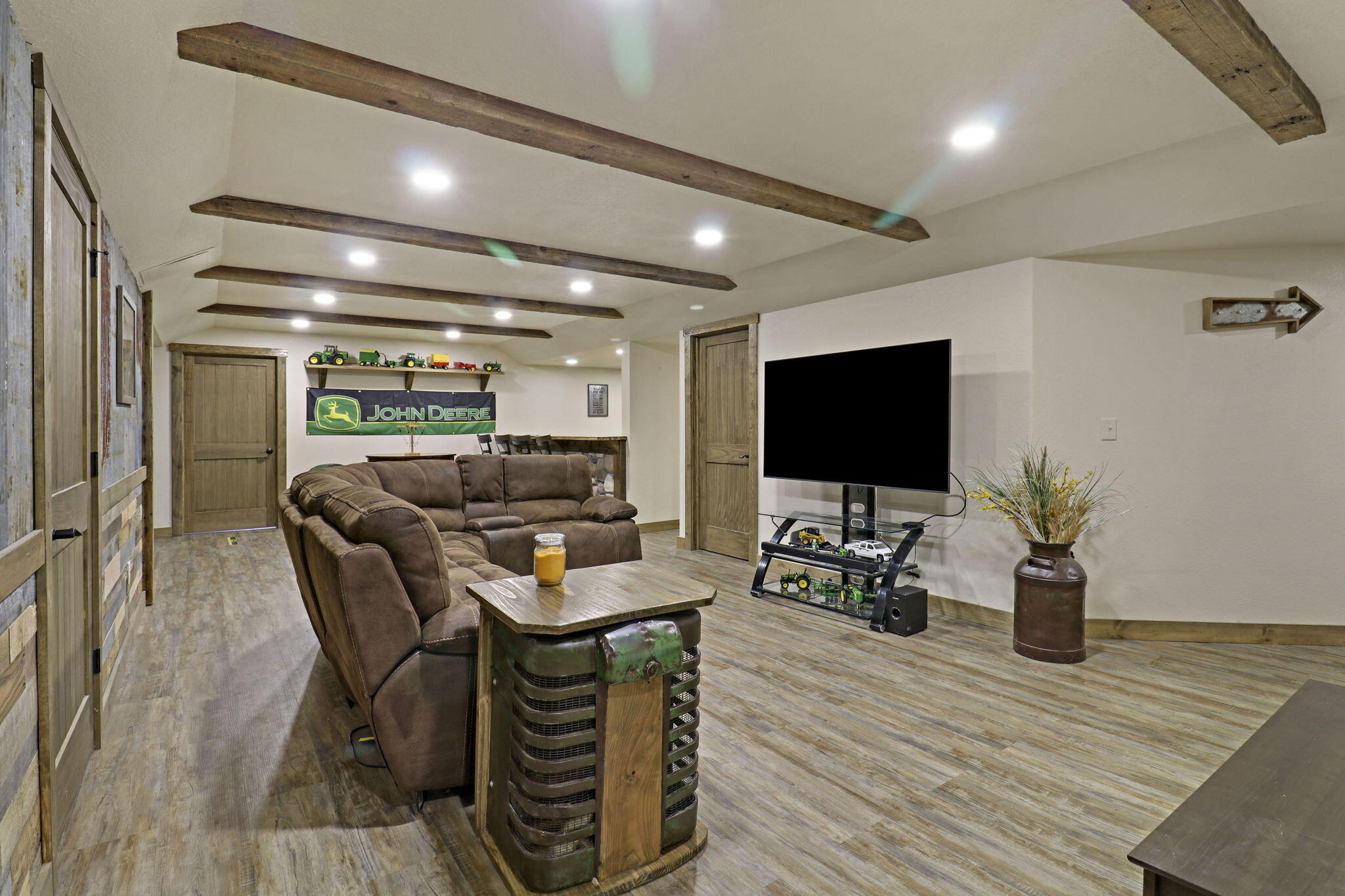867 River Ridge Cir
