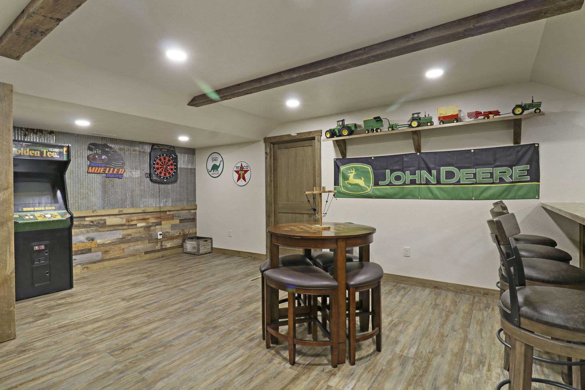 867 River Ridge Cir