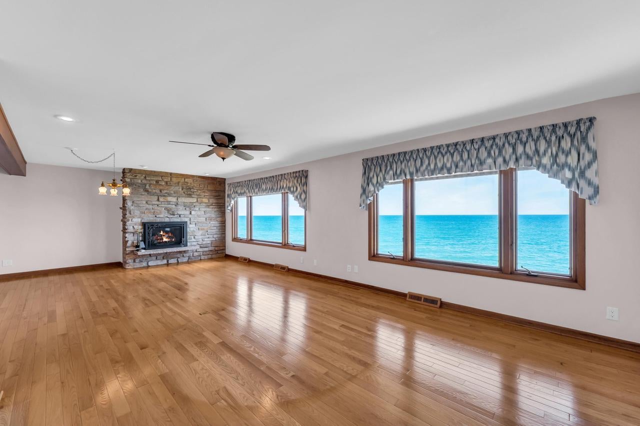141 S Lakeshore DRIVE C6