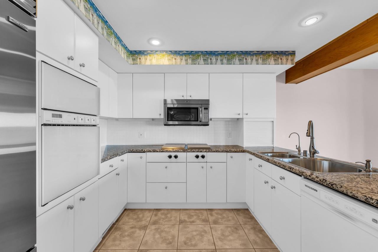 141 S Lakeshore DRIVE C6