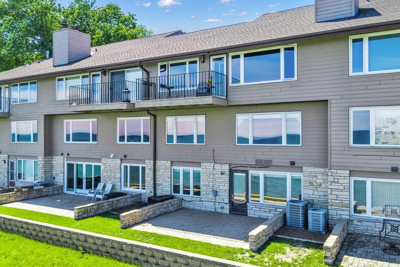 141 S Lakeshore DRIVE C6