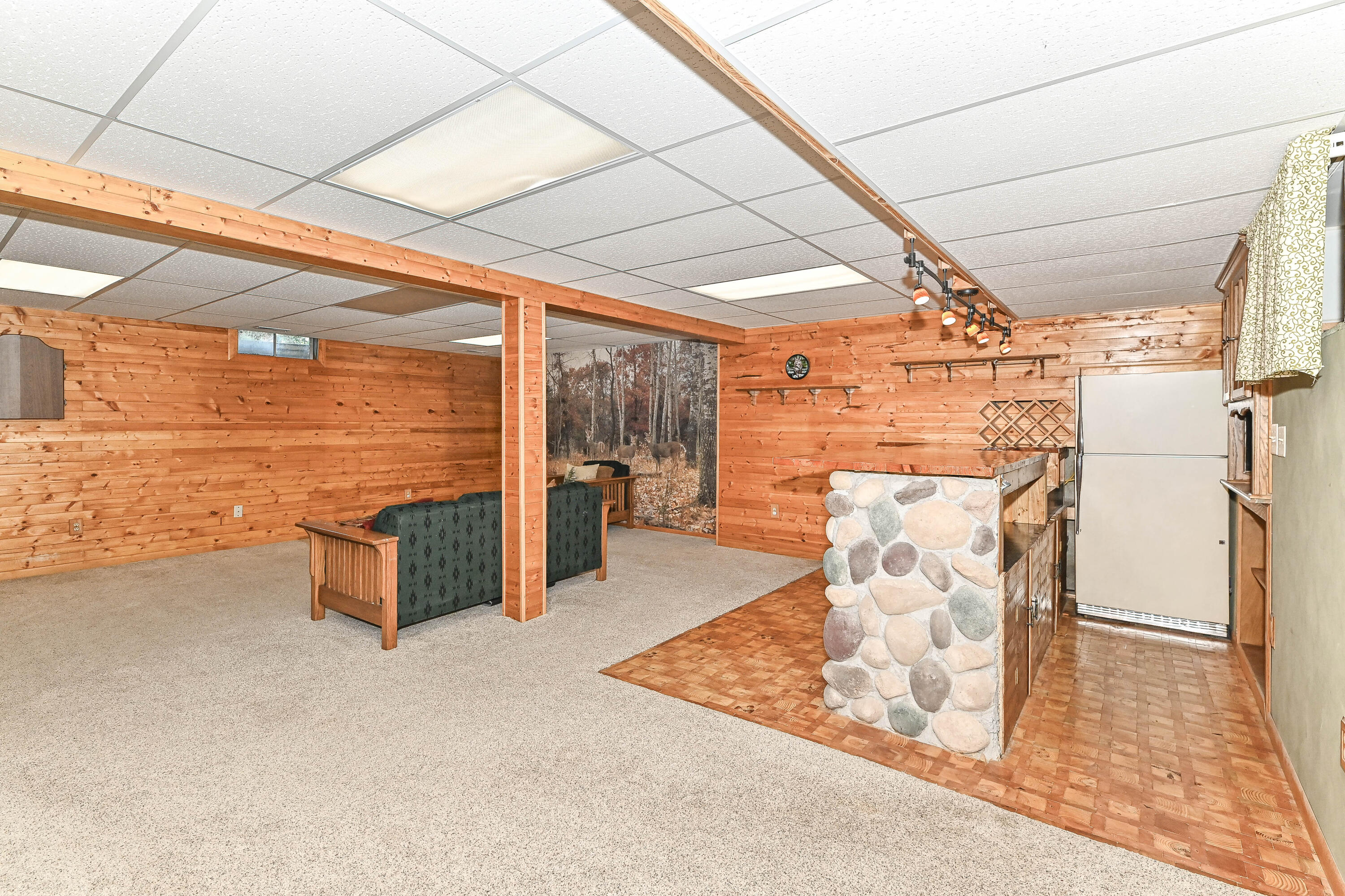 31331 Lake St