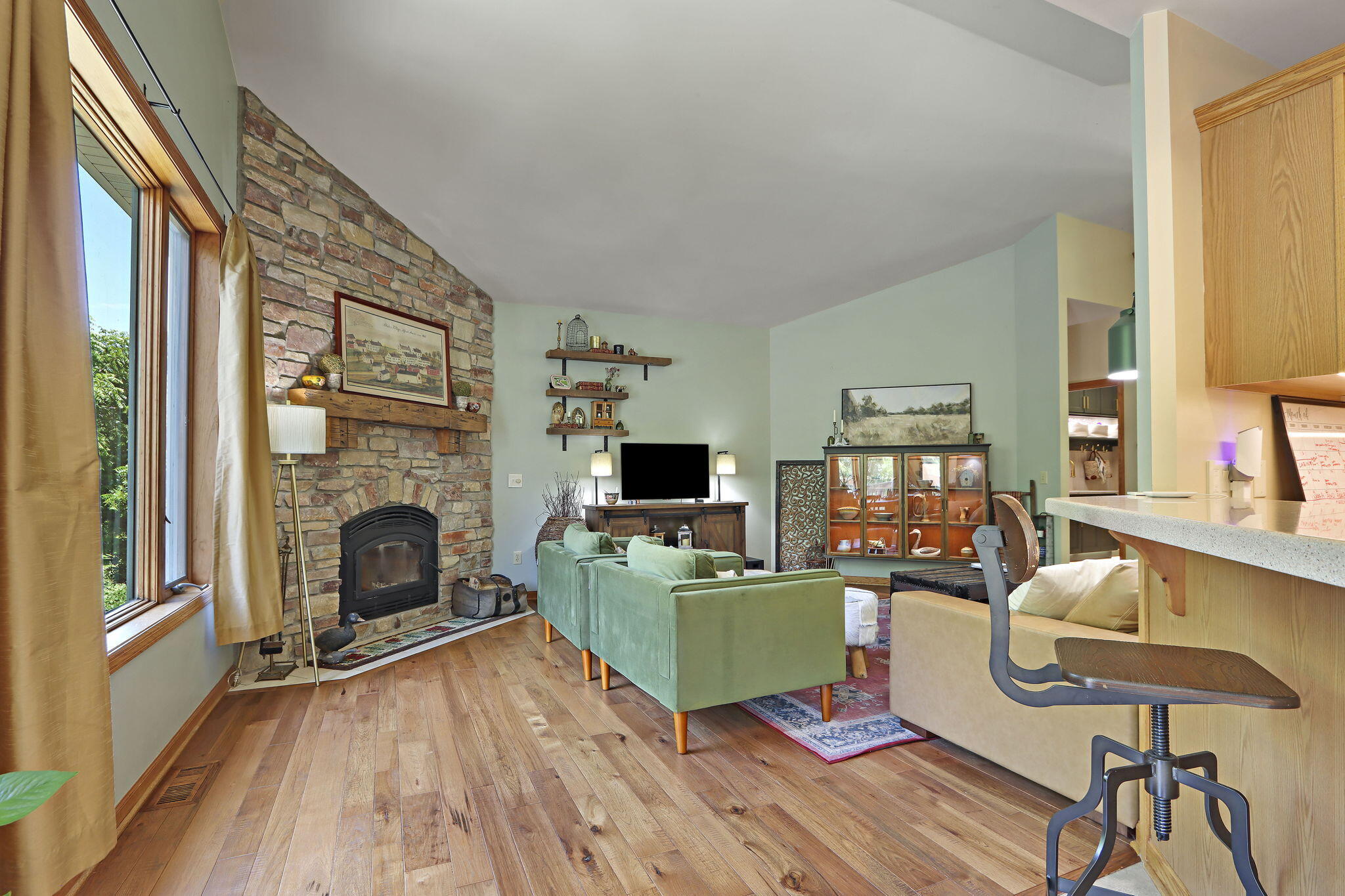 1109 Cooper Hawk Dr