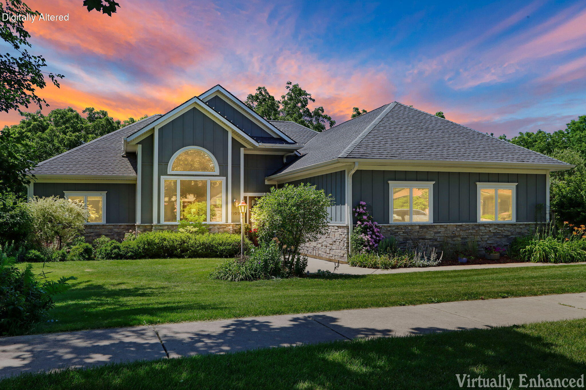 1109 Cooper Hawk Dr
