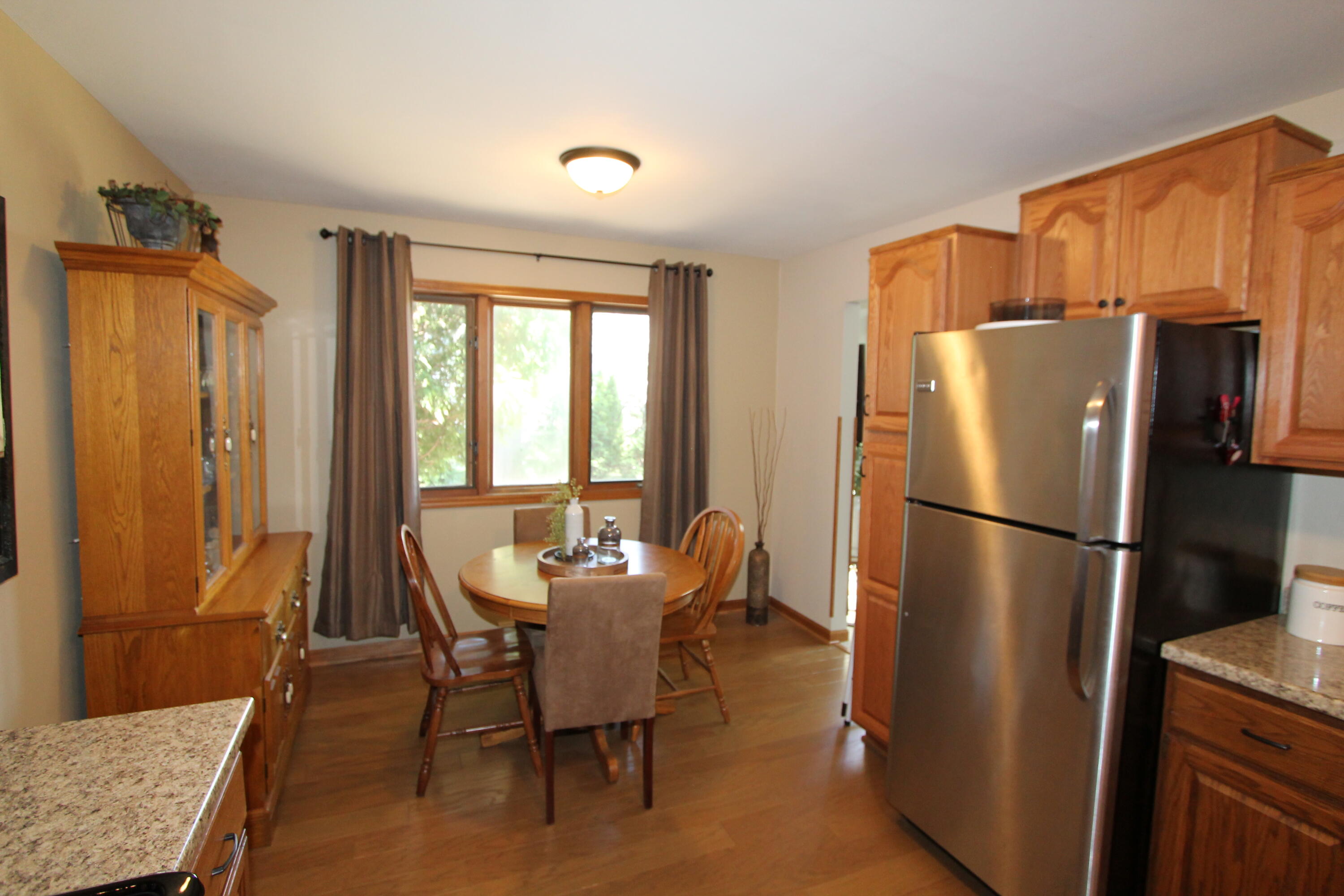 217 S 7th St, 15