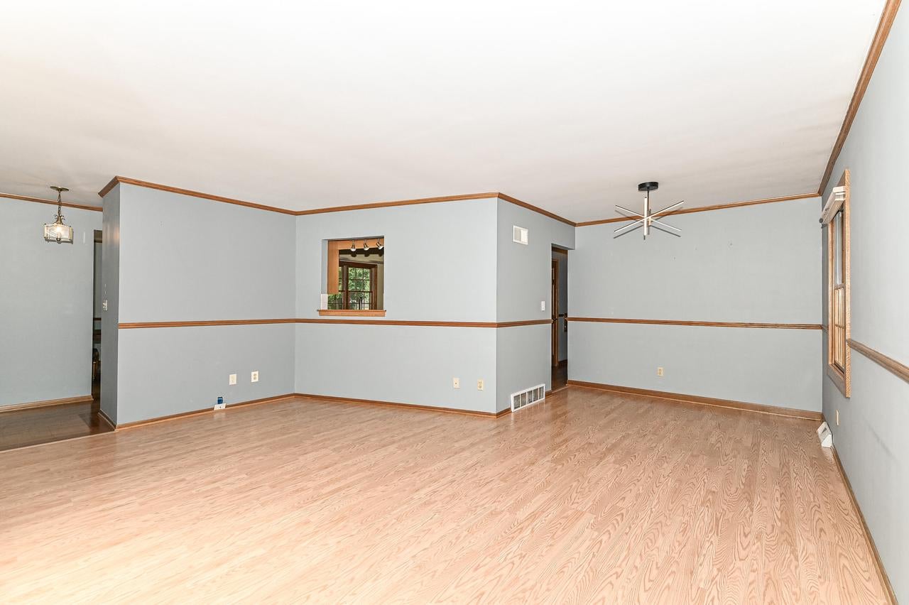 209 Parkview DRIVE
