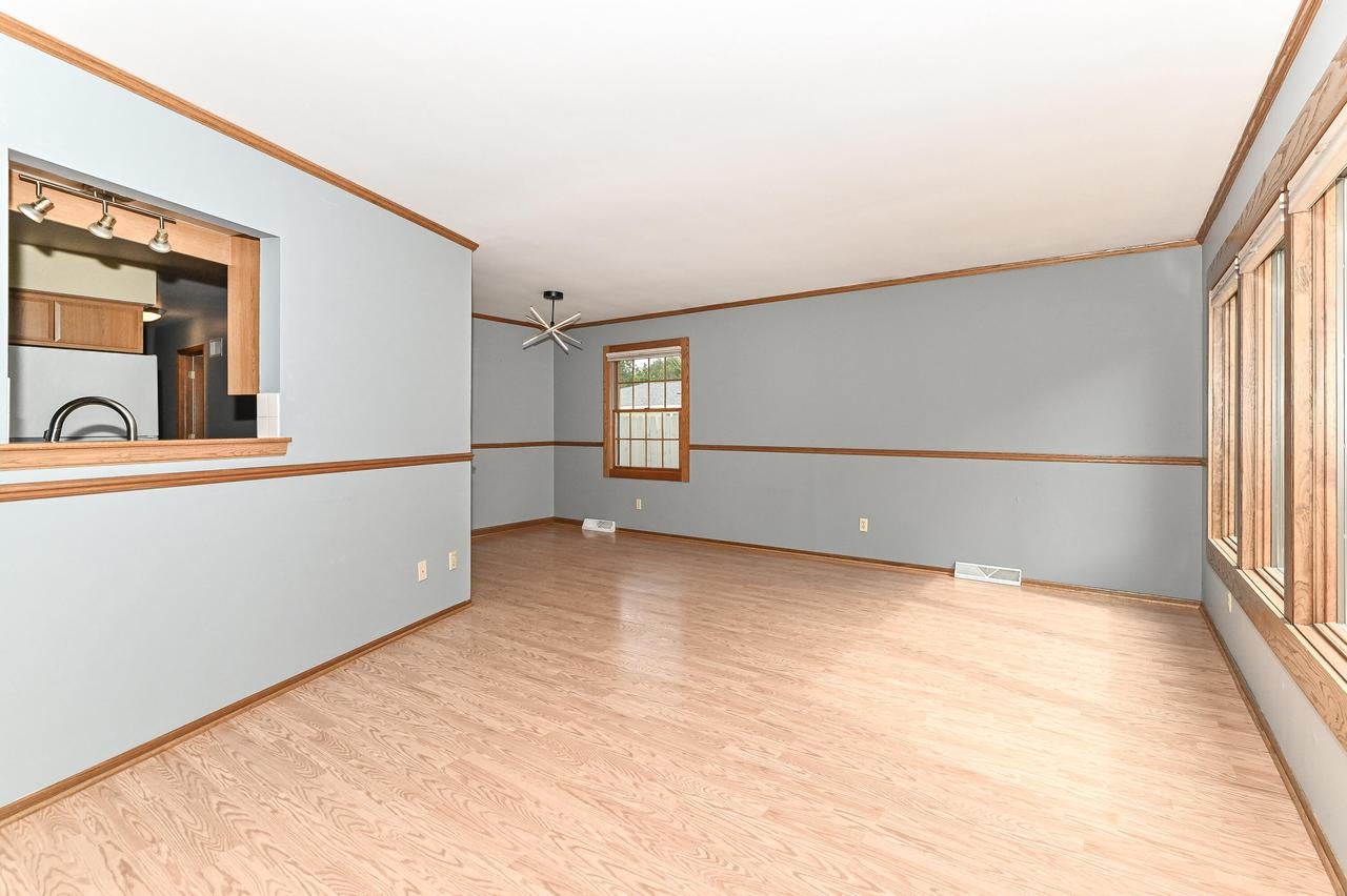 209 Parkview DRIVE