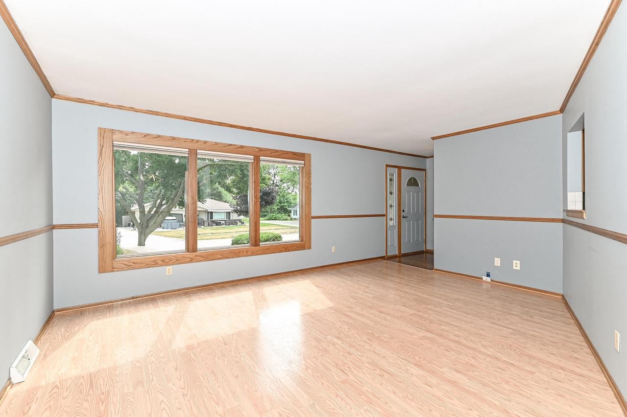 209 Parkview DRIVE