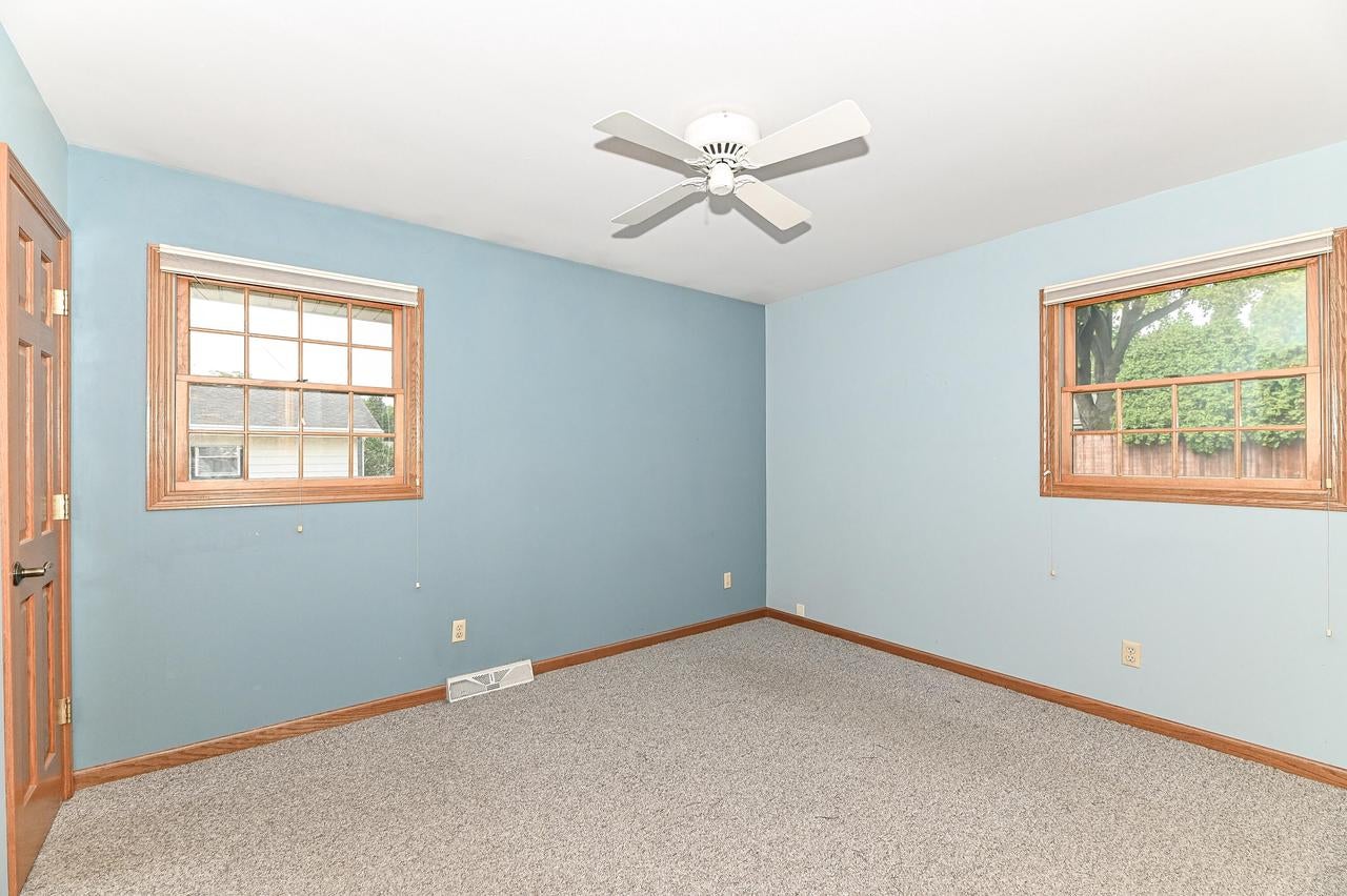 209 Parkview DRIVE