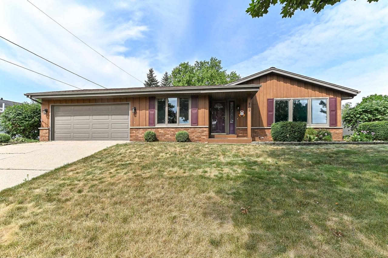 209 Parkview DRIVE