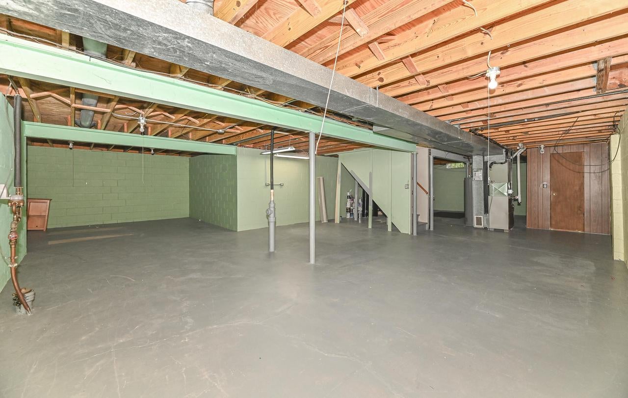 209 Parkview DRIVE