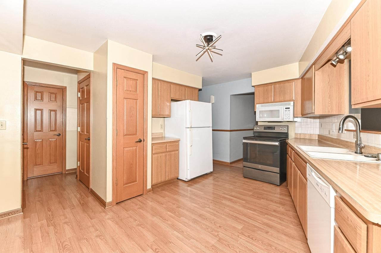 209 Parkview DRIVE