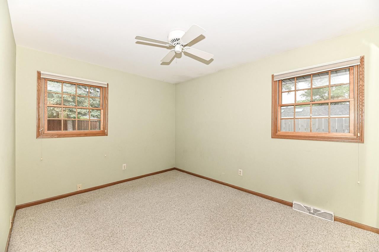 209 Parkview DRIVE