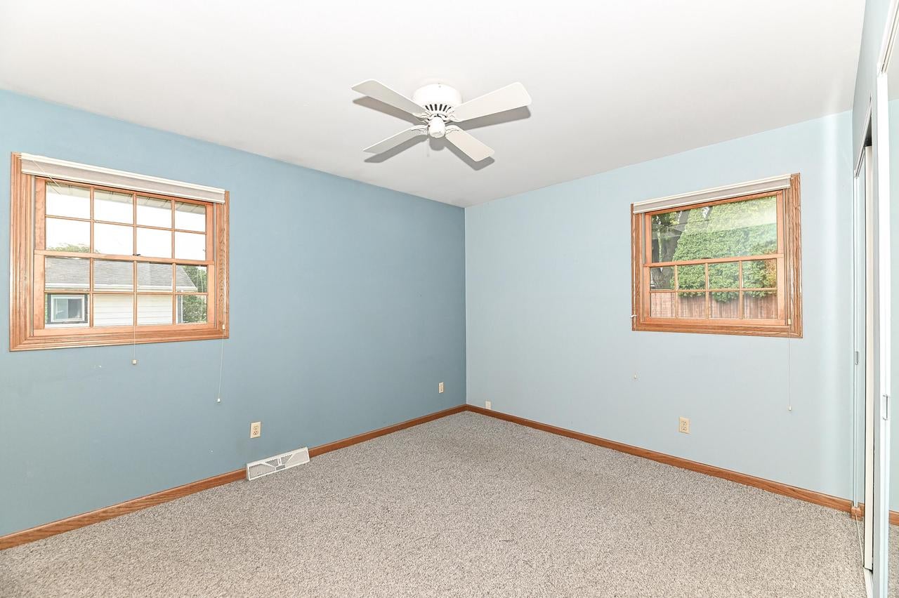 209 Parkview DRIVE