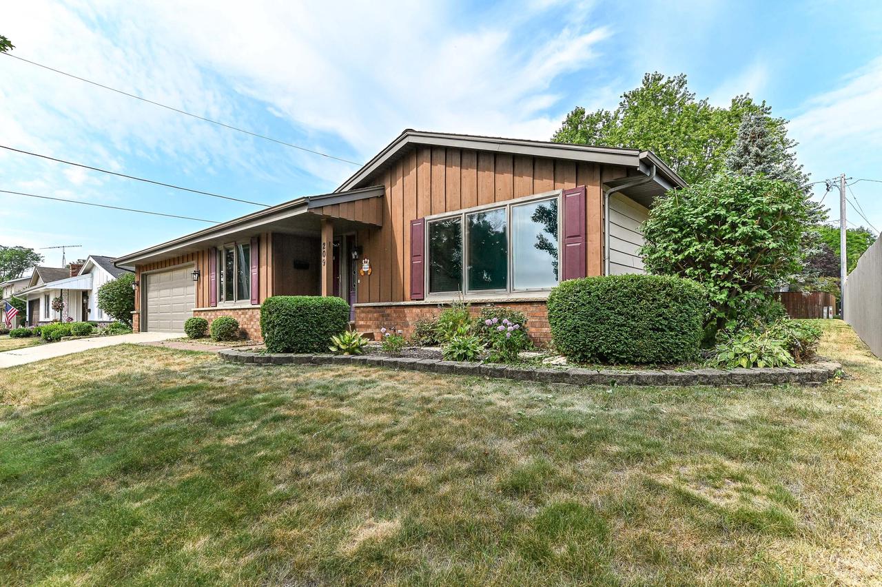 209 Parkview DRIVE