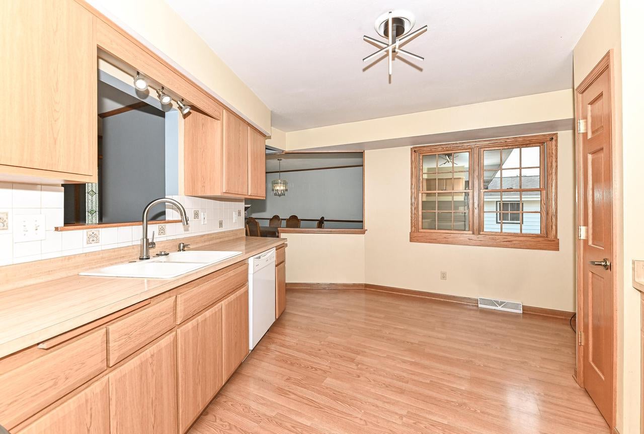 209 Parkview DRIVE