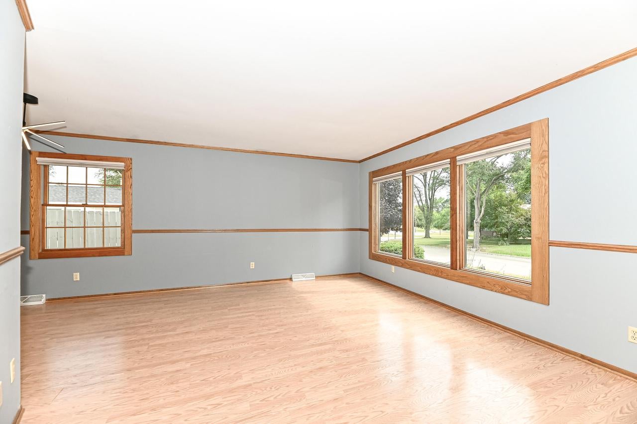 209 Parkview DRIVE