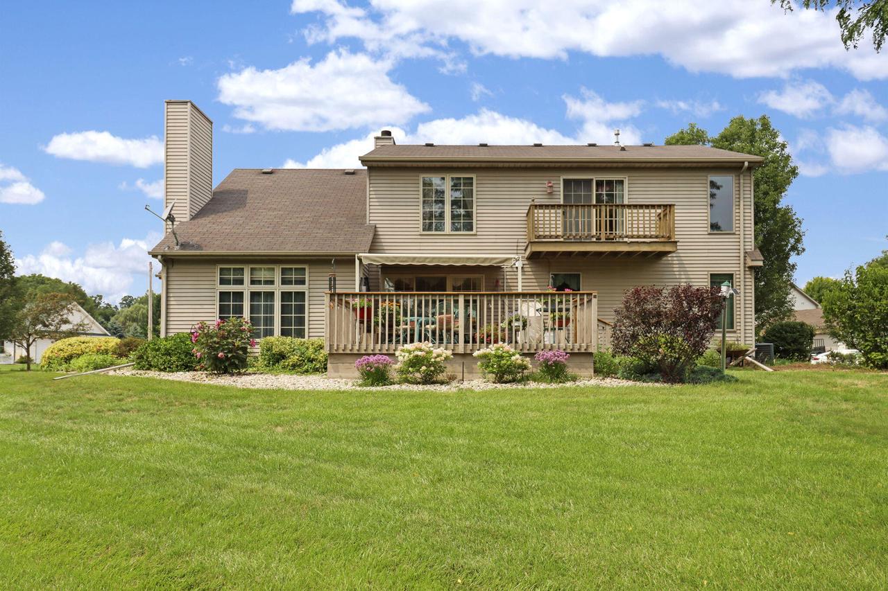 1463 Creek Side DRIVE
