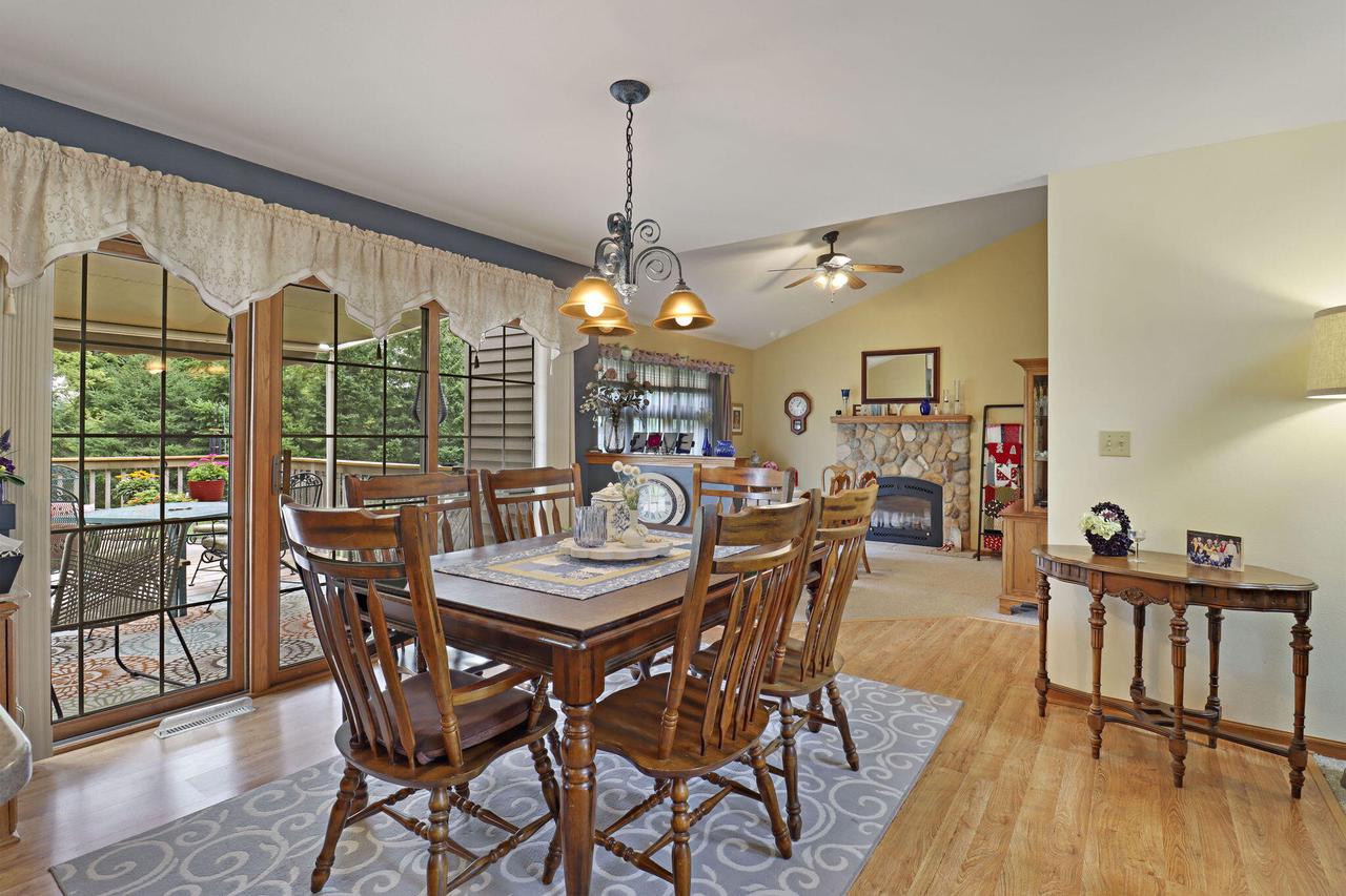 1463 Creek Side DRIVE