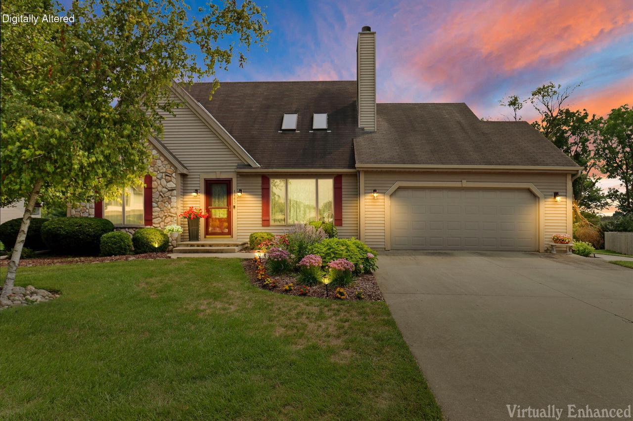 1463 Creek Side DRIVE