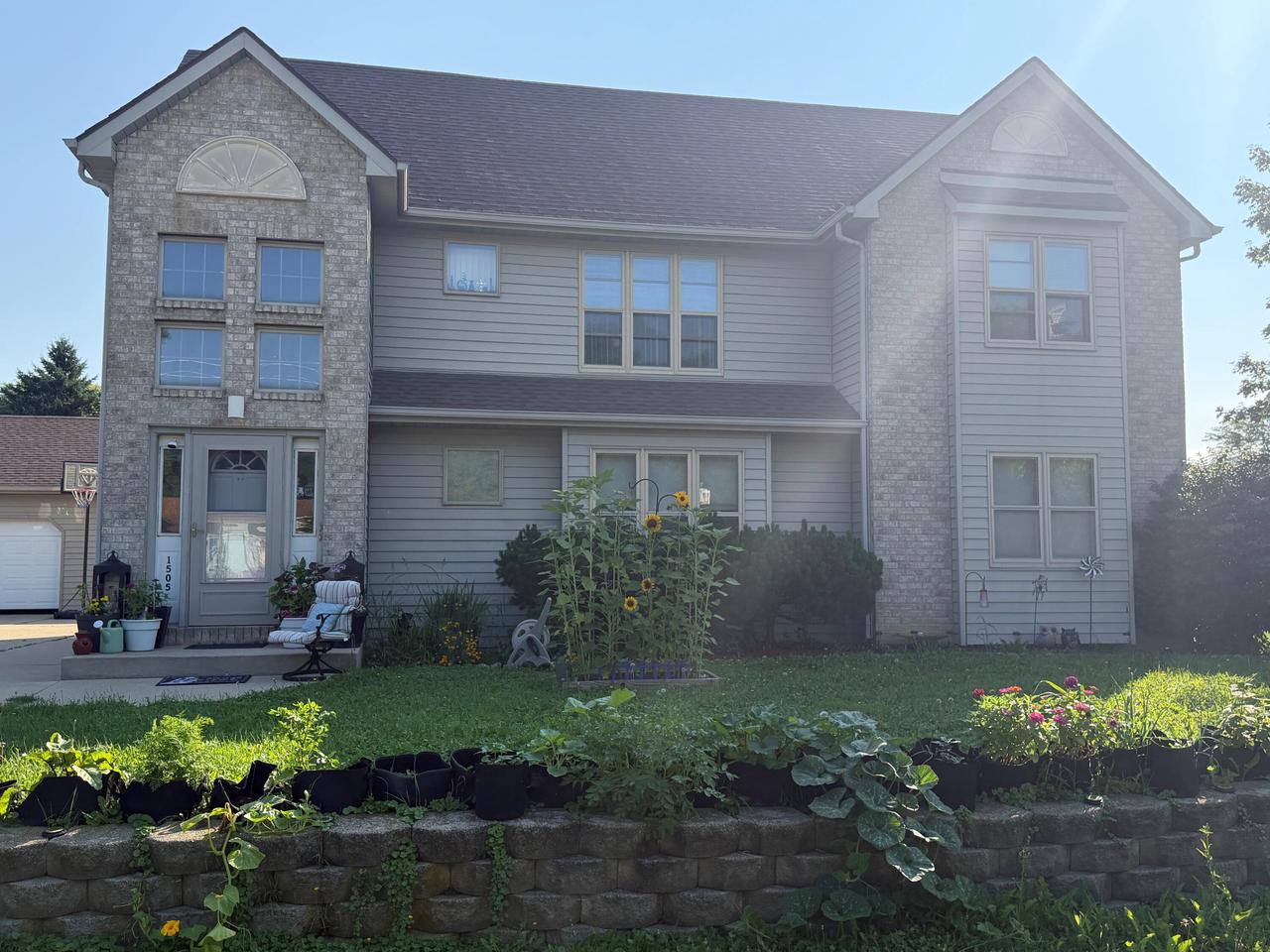 1505 Oxford LANE 1507