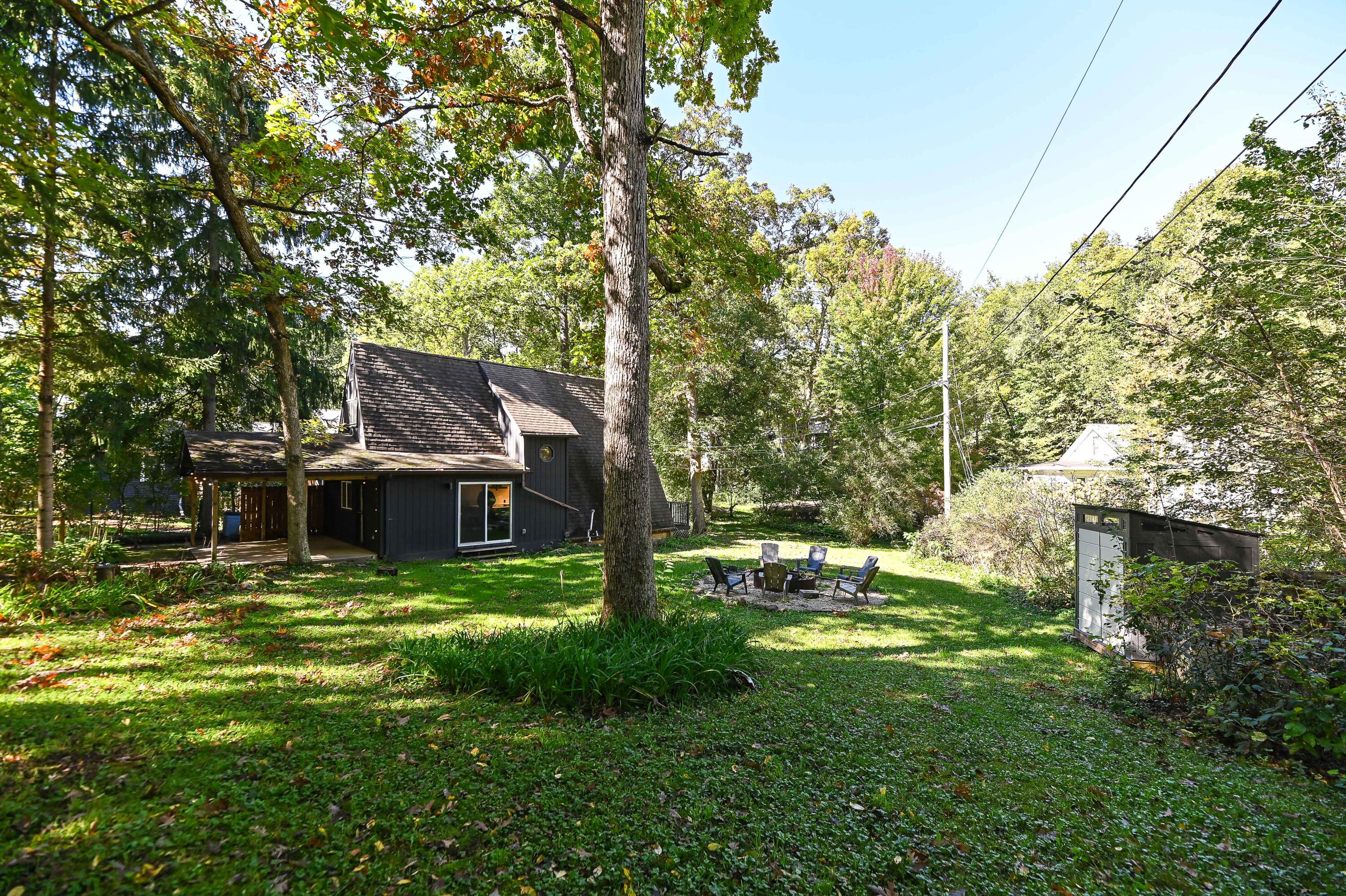 29824 Greenleaf Dr