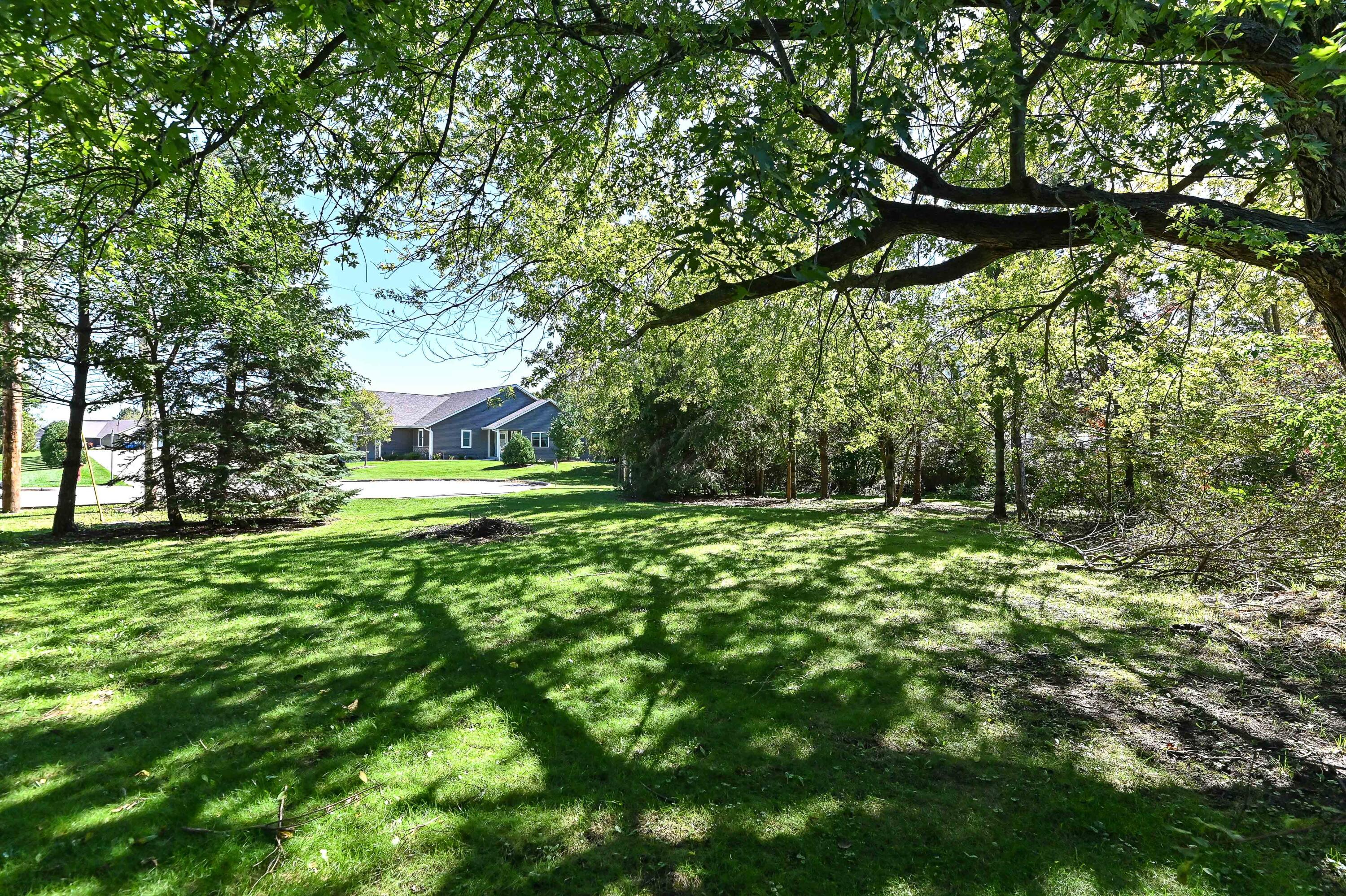 Lot 1 S 3rd St