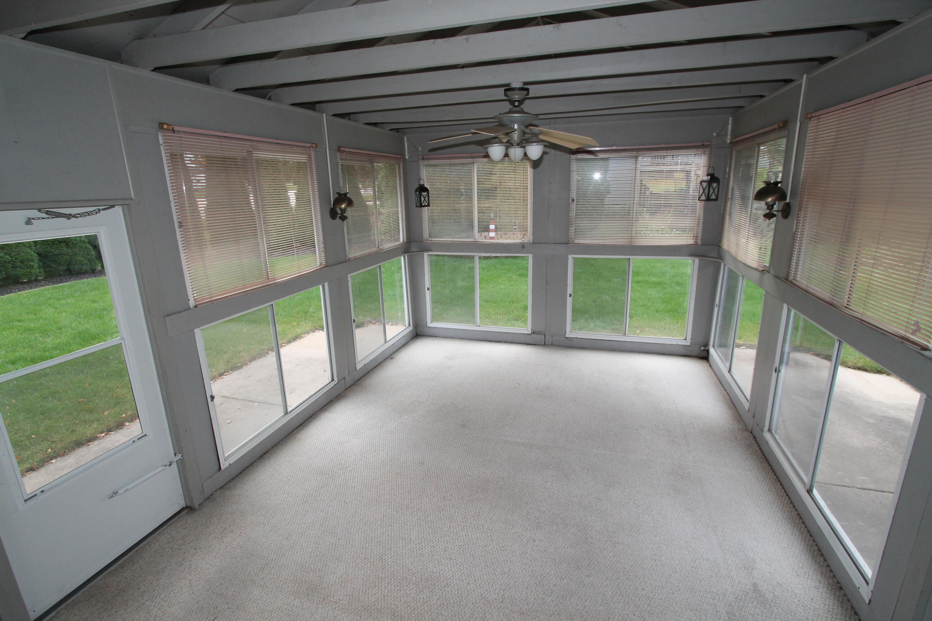1306 Carlin Ct