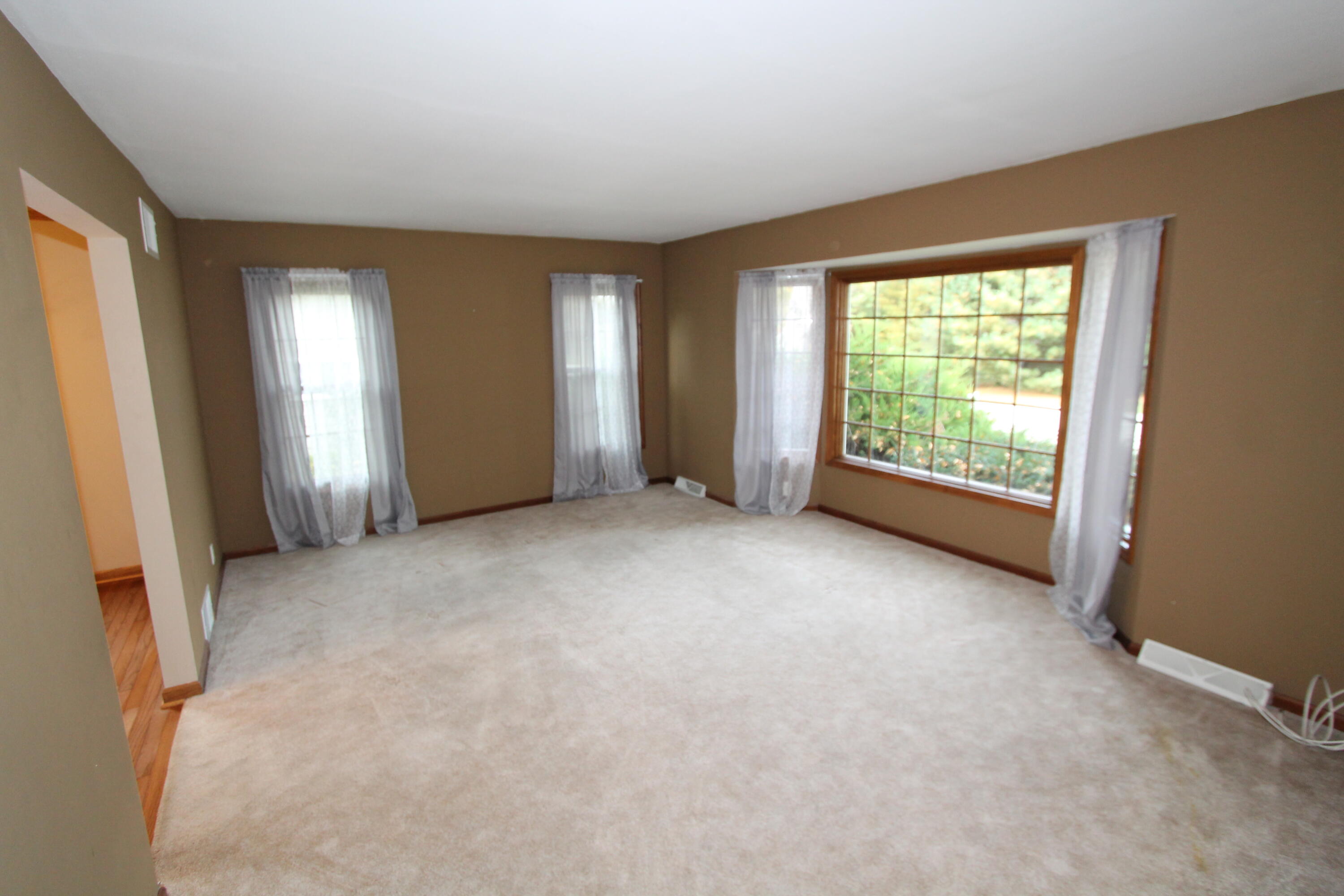 1306 Carlin Ct