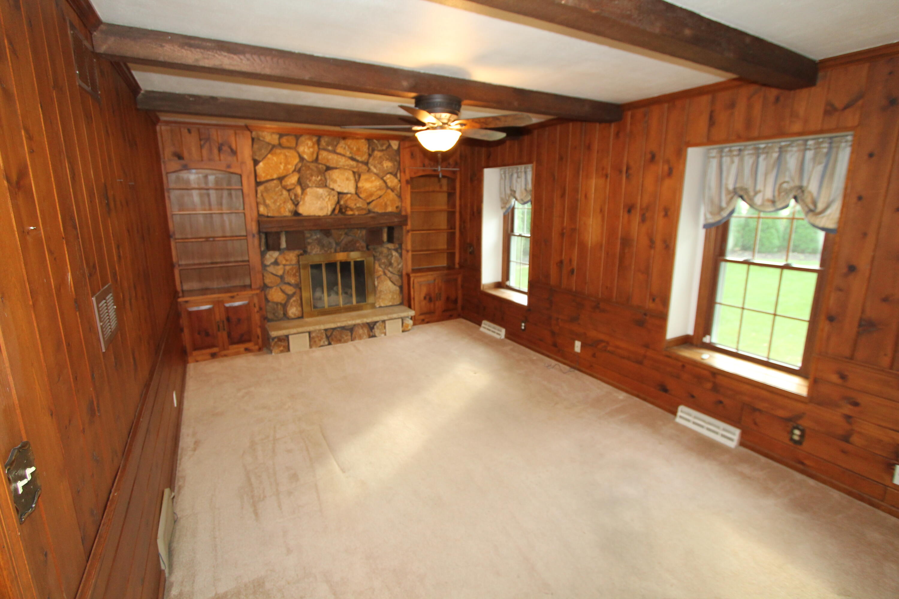 1306 Carlin Ct