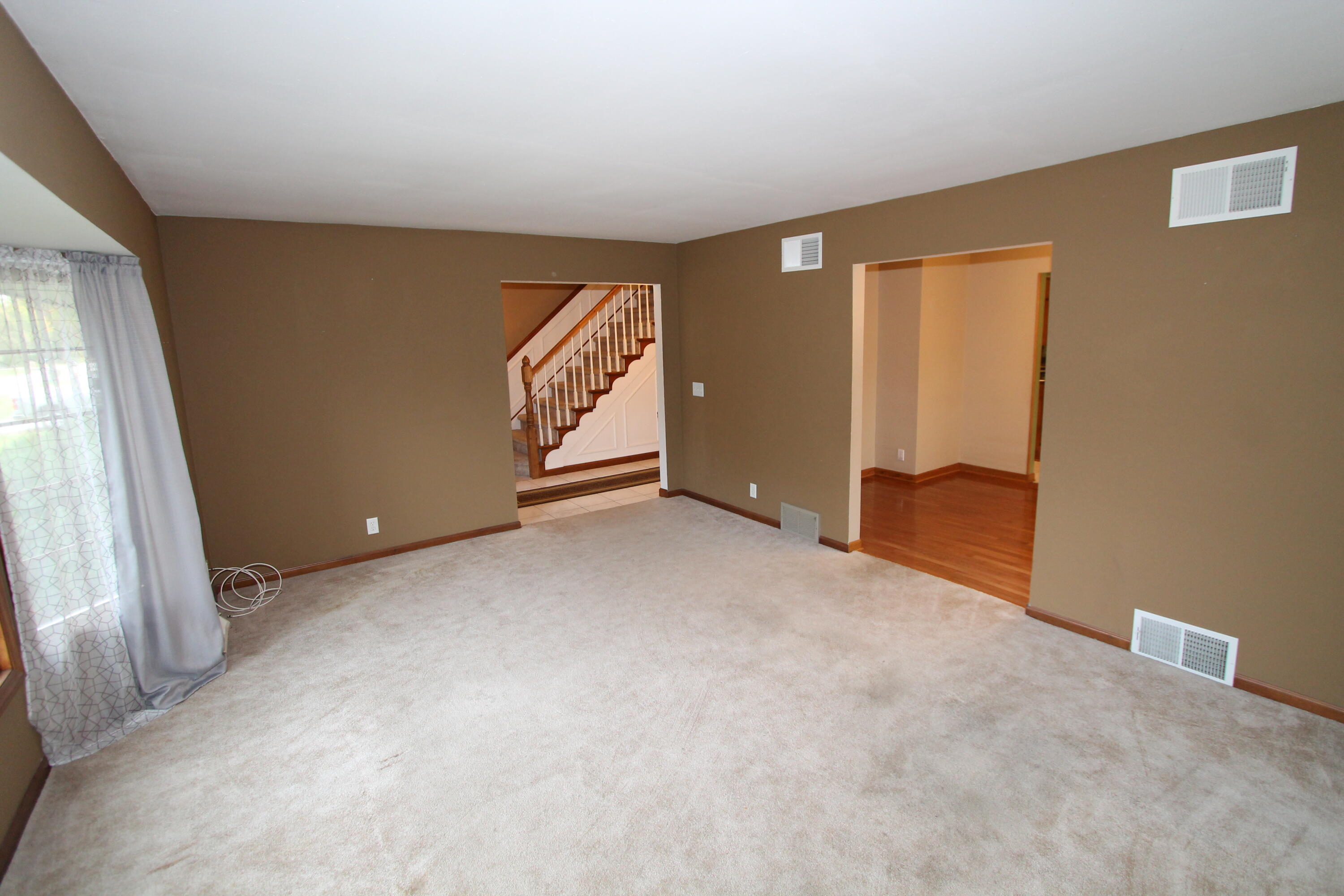 1306 Carlin Ct