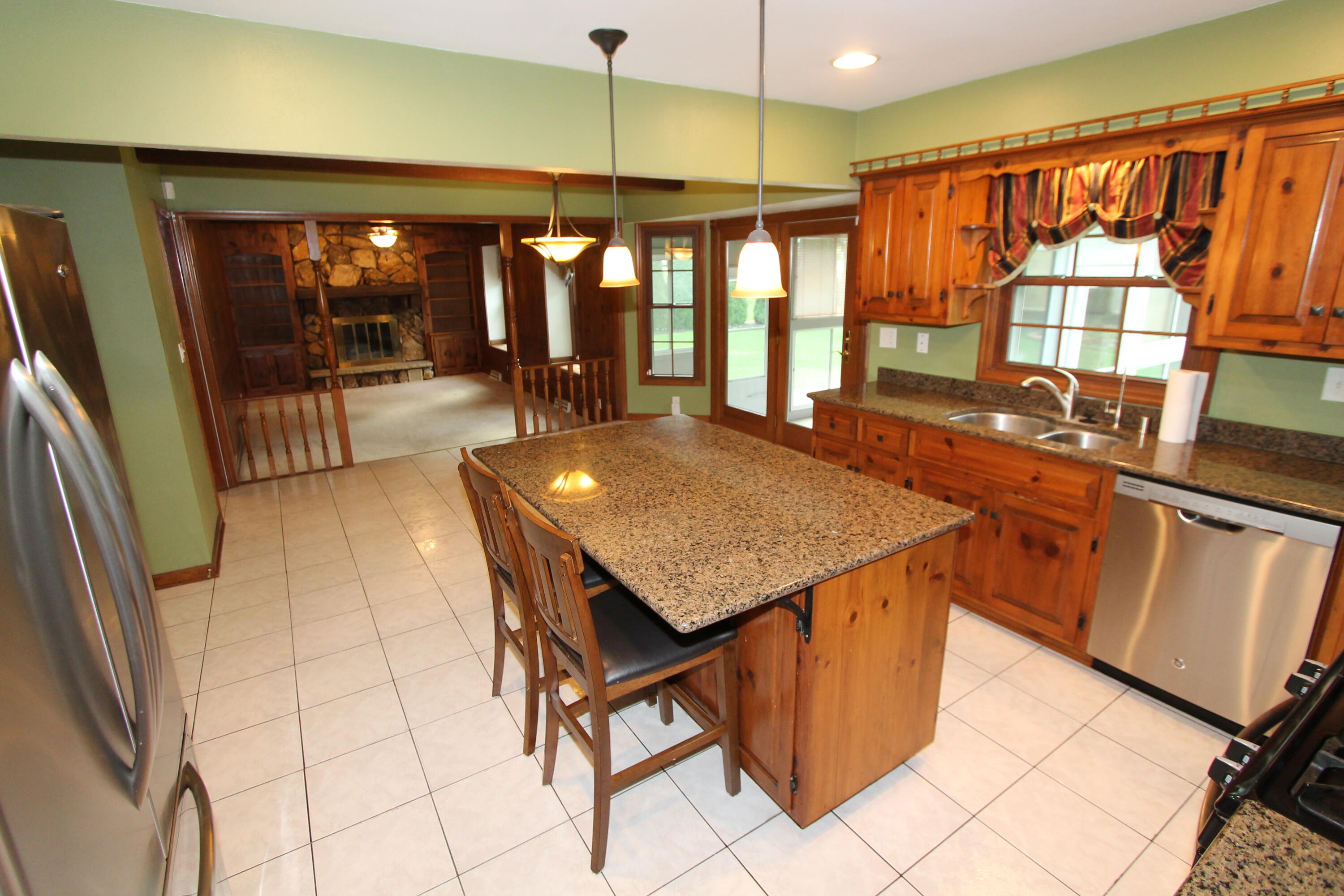 1306 Carlin Ct