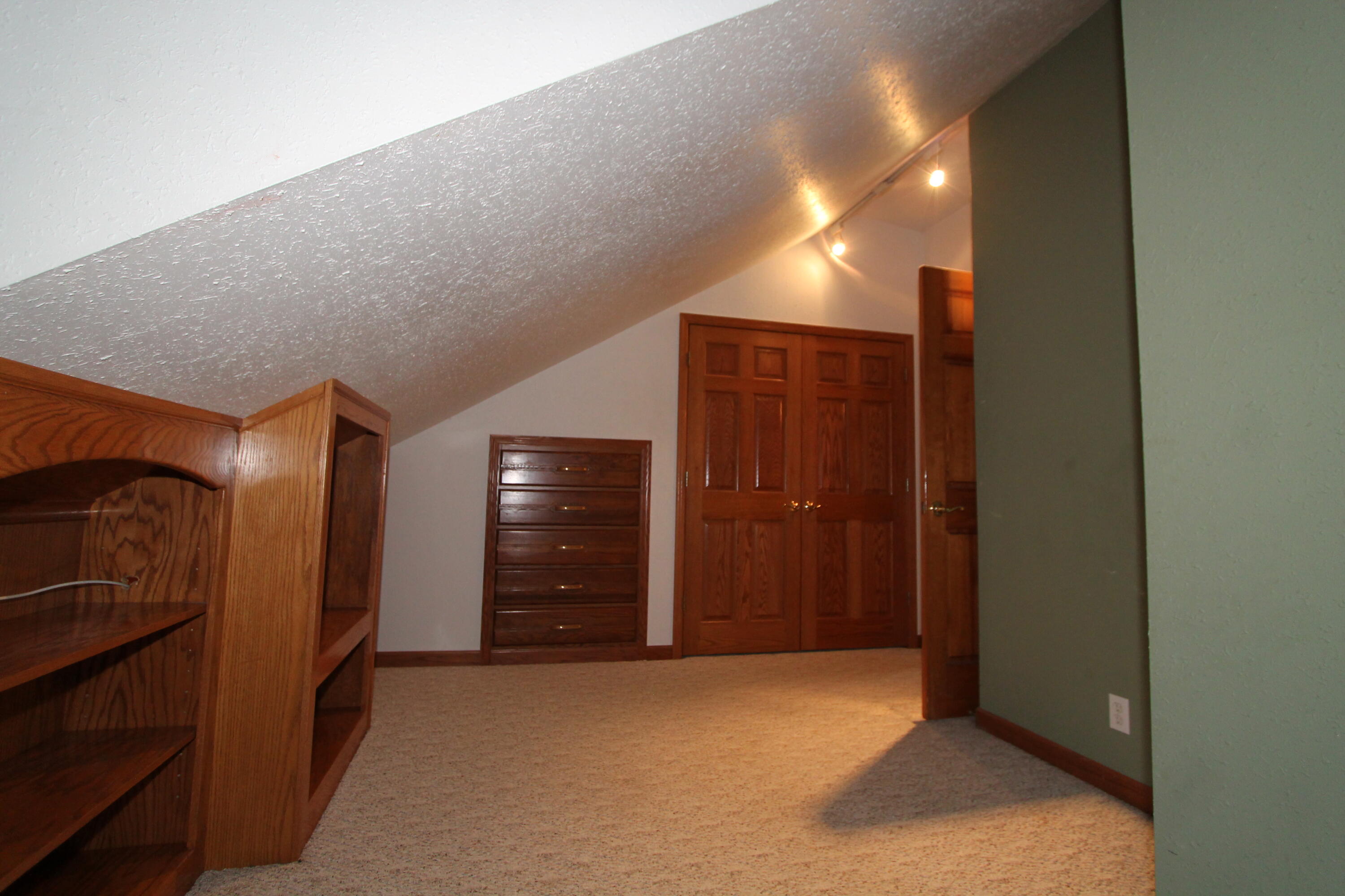 1306 Carlin Ct