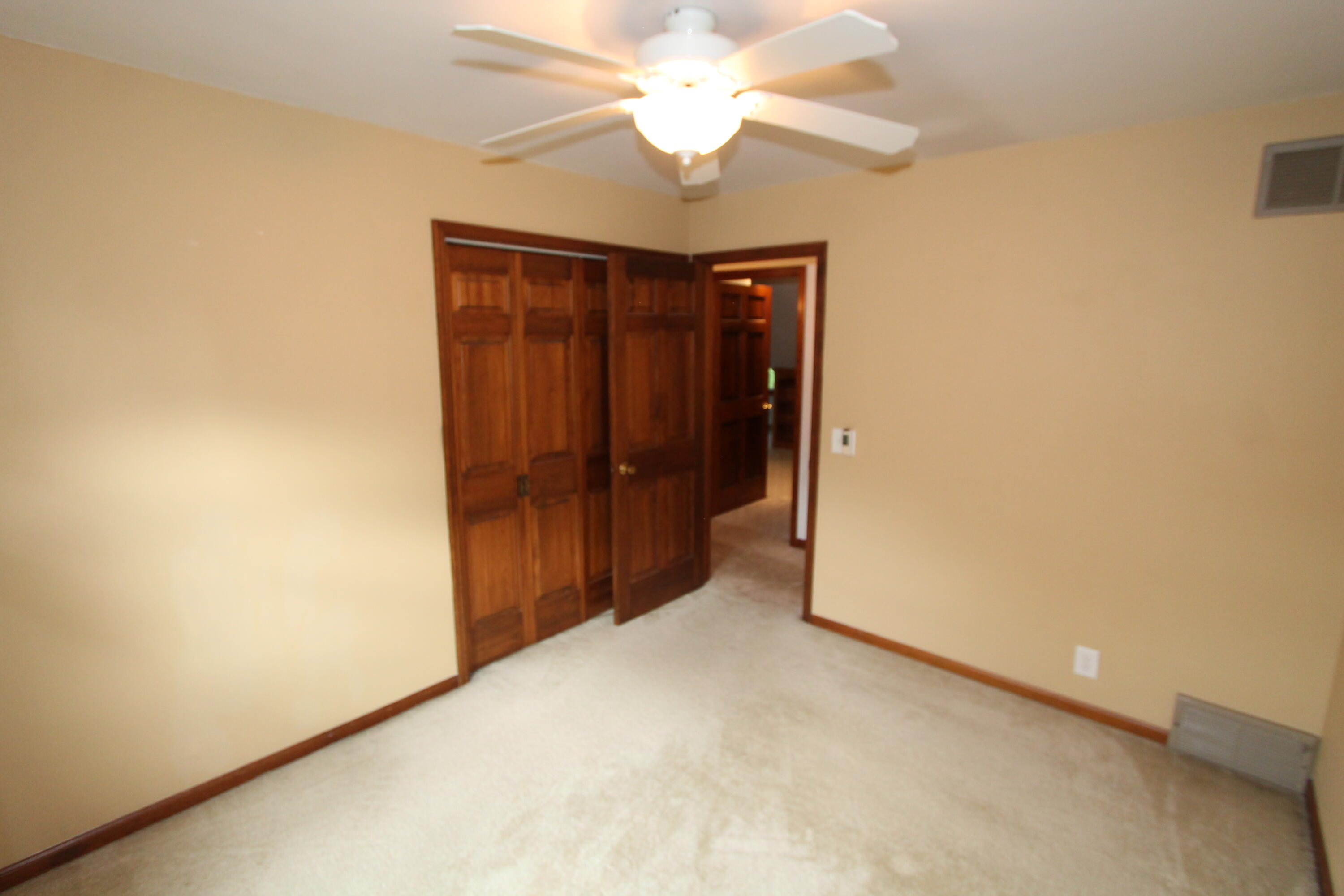 1306 Carlin Ct