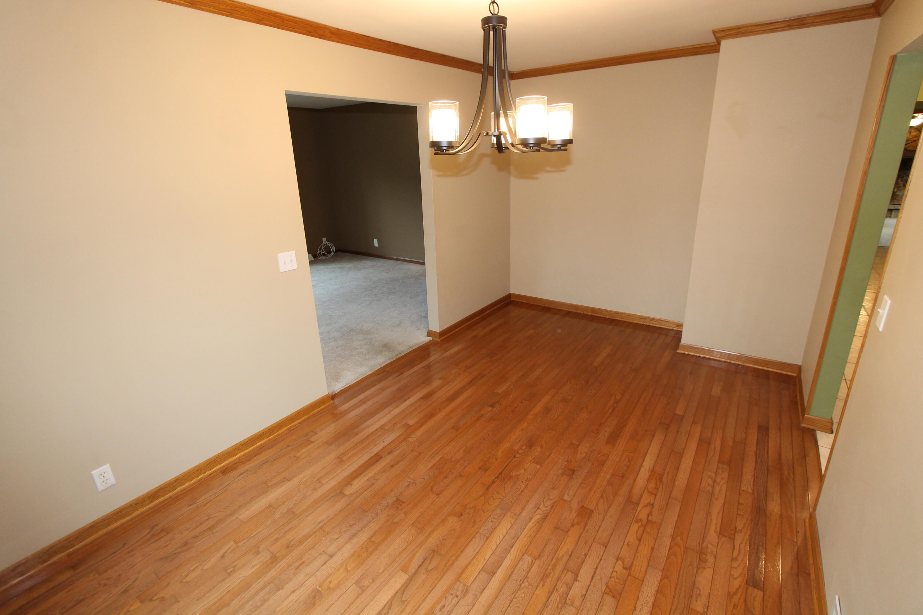 1306 Carlin Ct