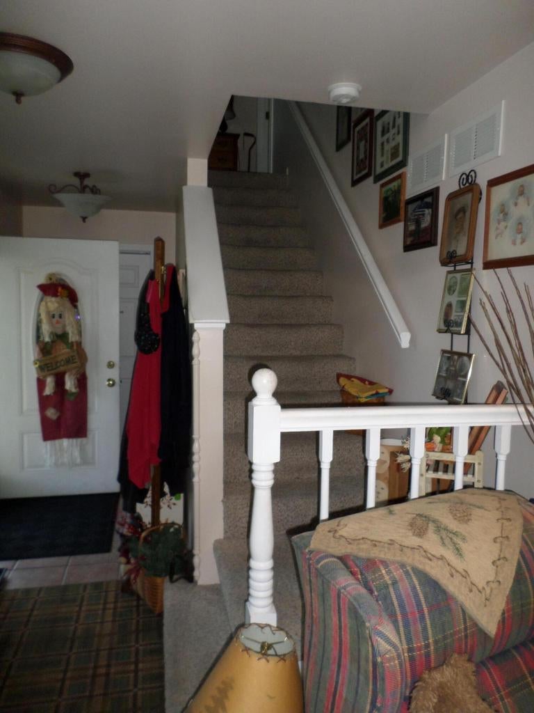 400 E North STREET