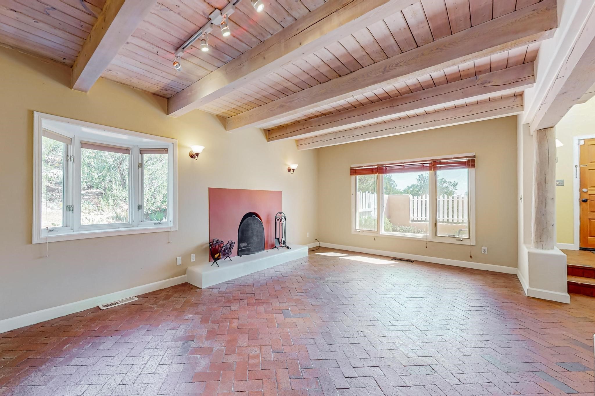 501 Rio Grande Avenue E5
