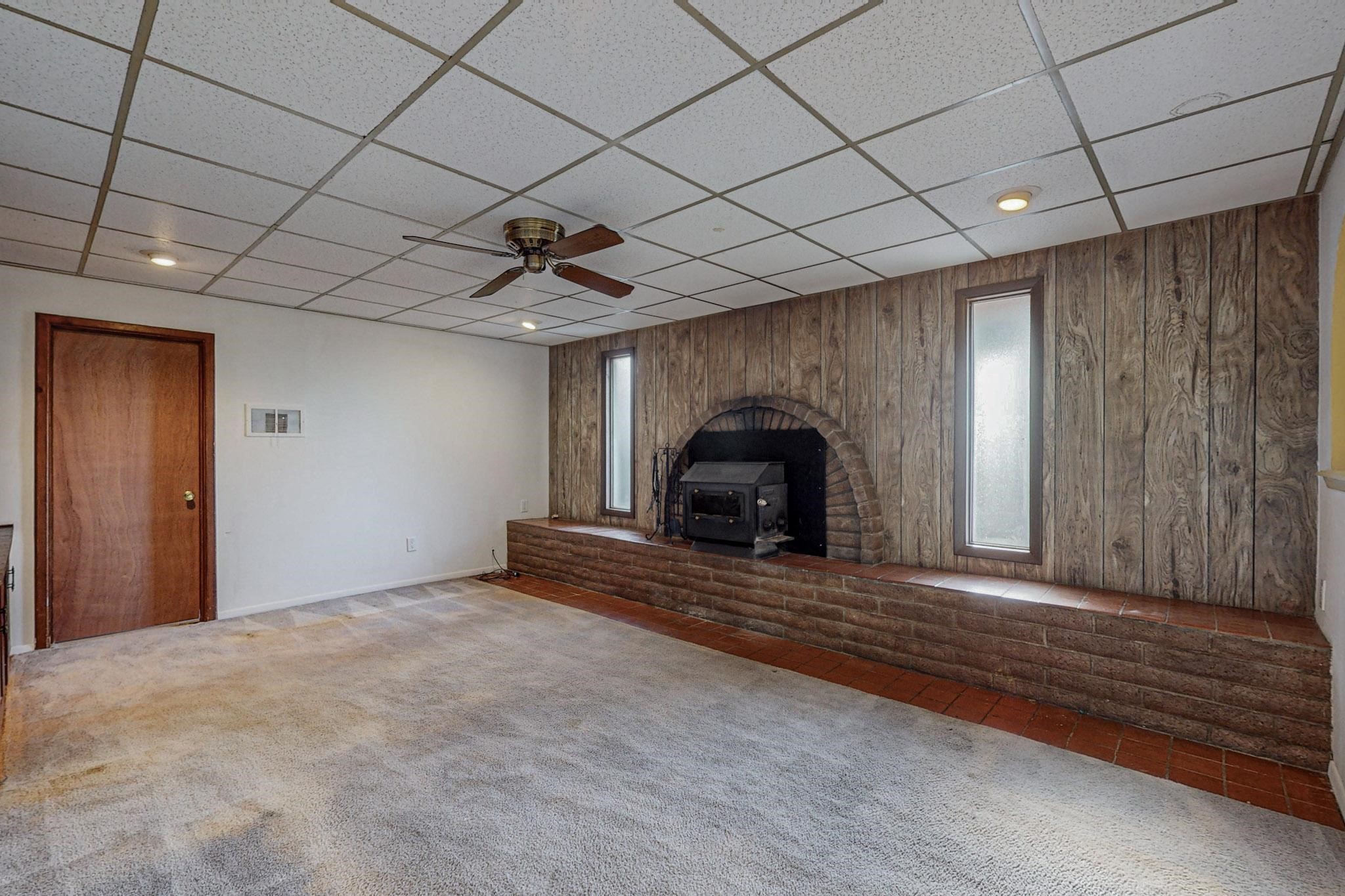 2308 Avenida De Las Campanas