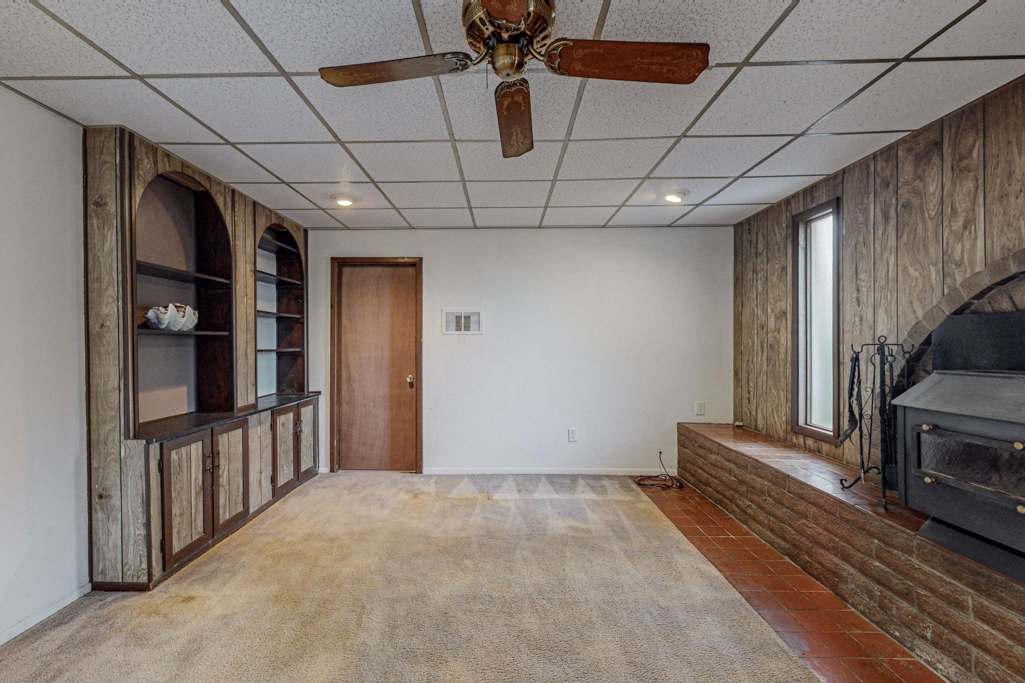 2308 Avenida De Las Campanas