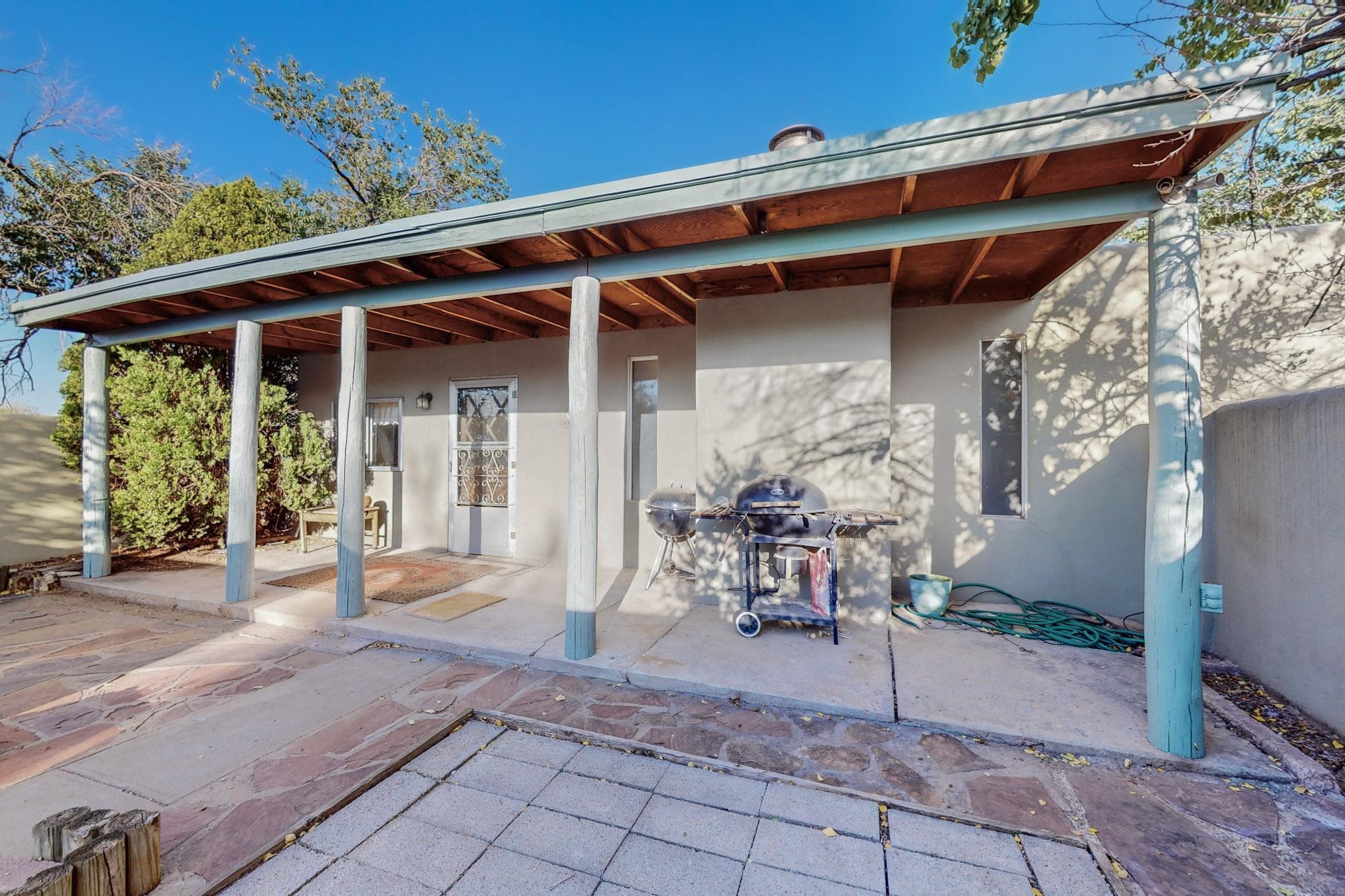2308 Avenida De Las Campanas