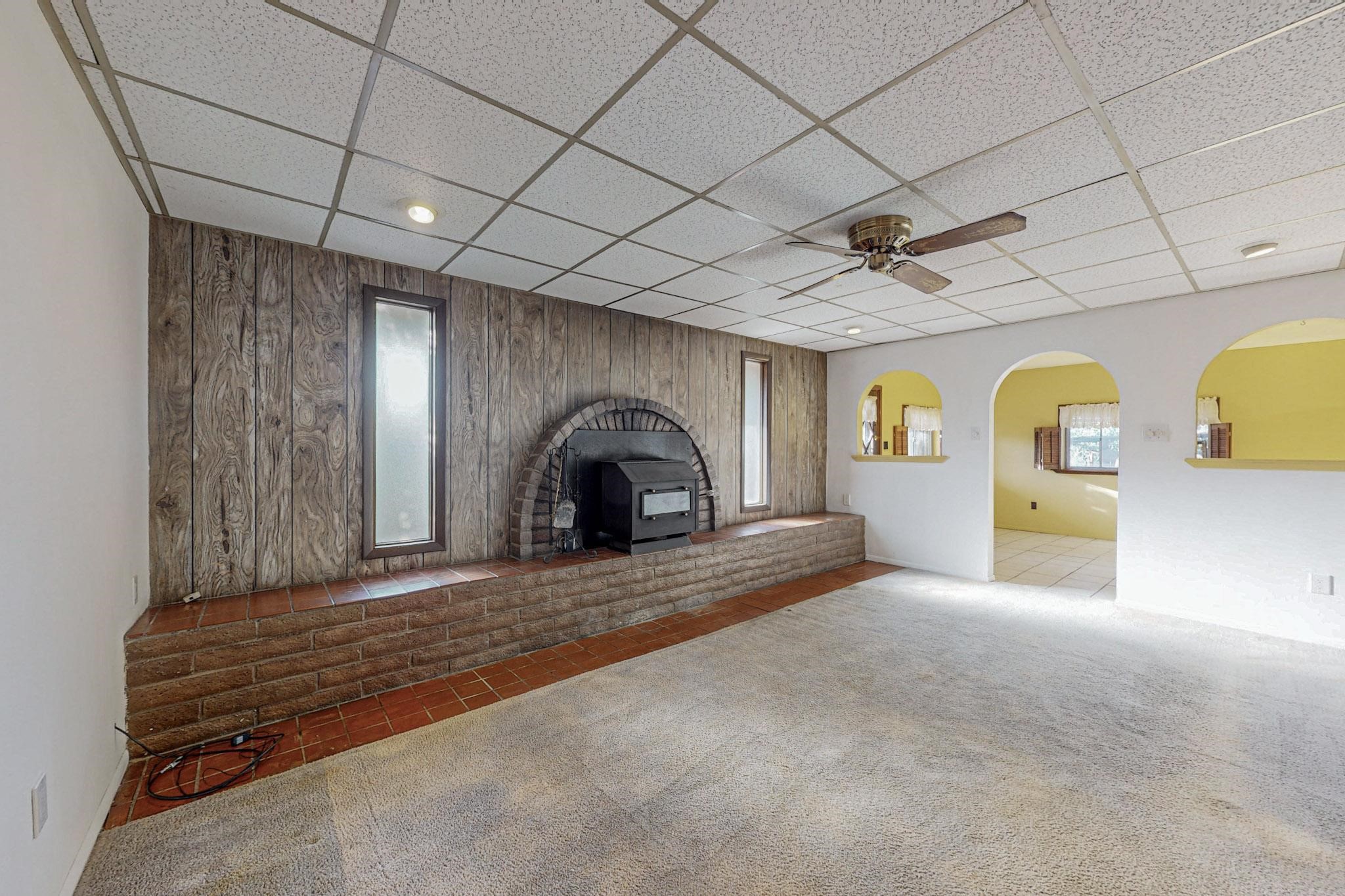 2308 Avenida De Las Campanas