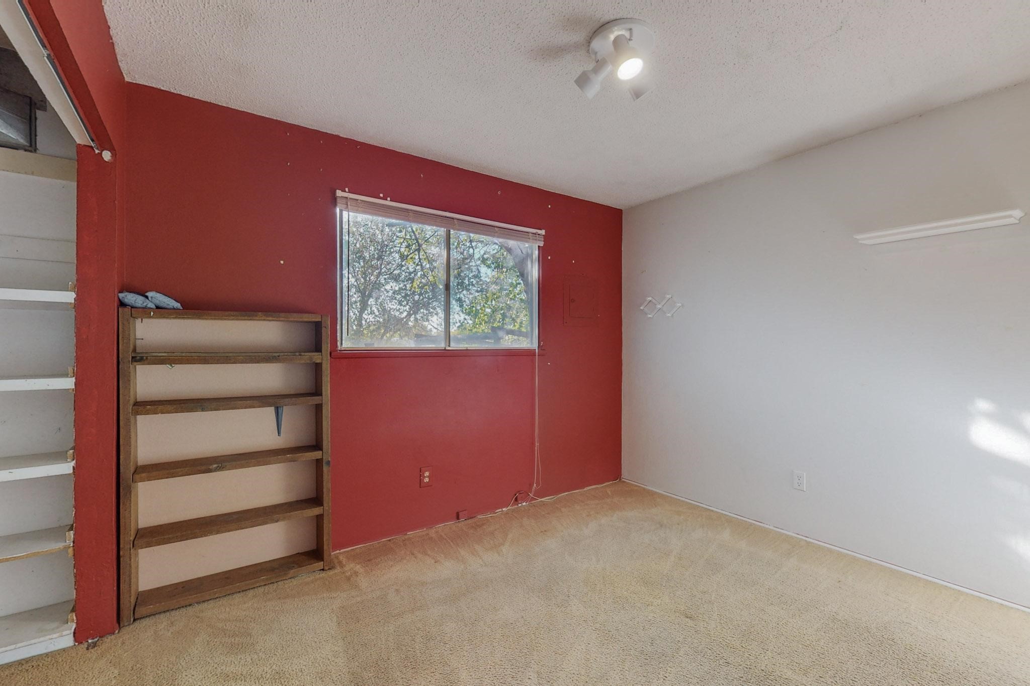 2308 Avenida De Las Campanas