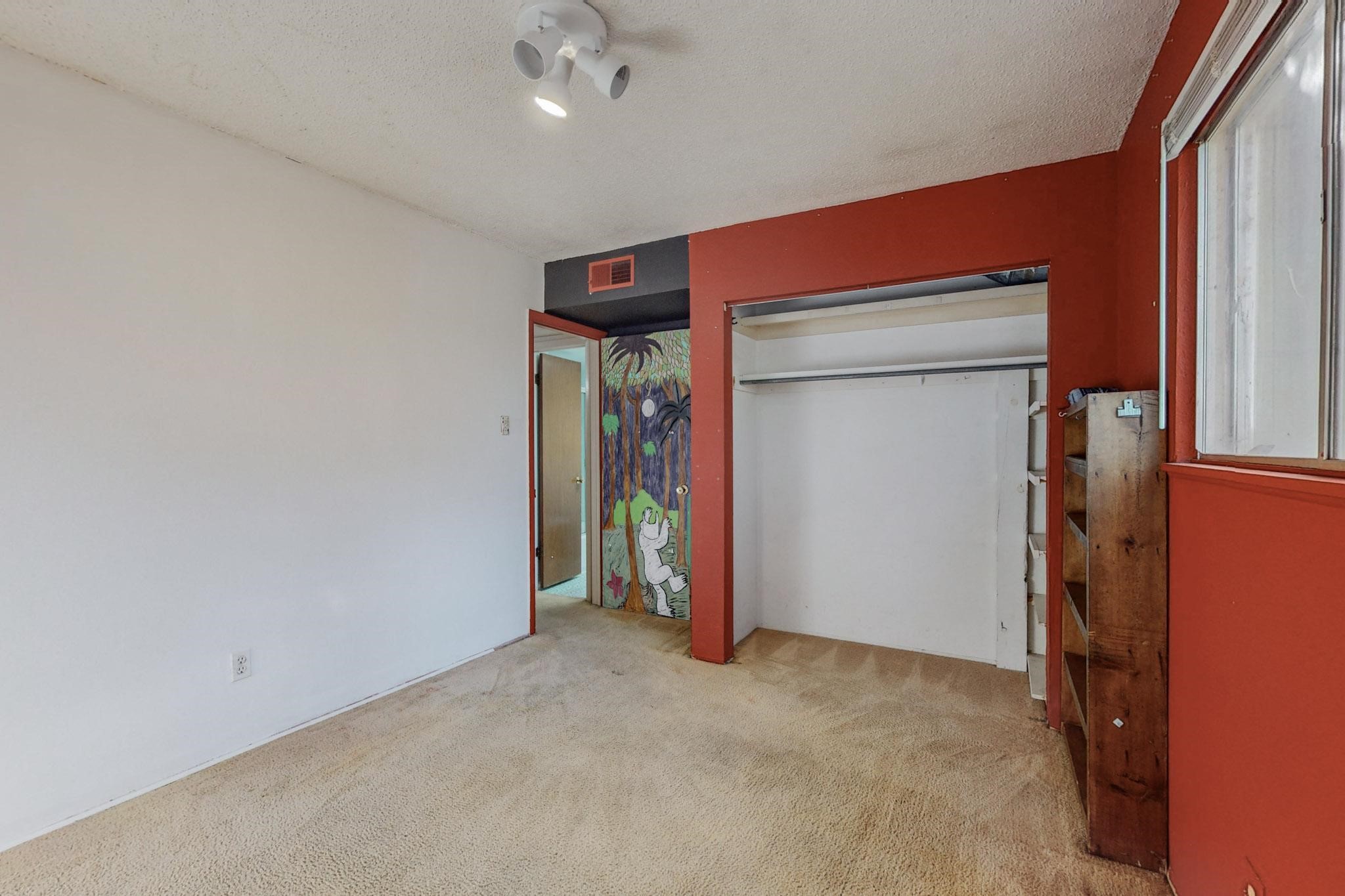 2308 Avenida De Las Campanas