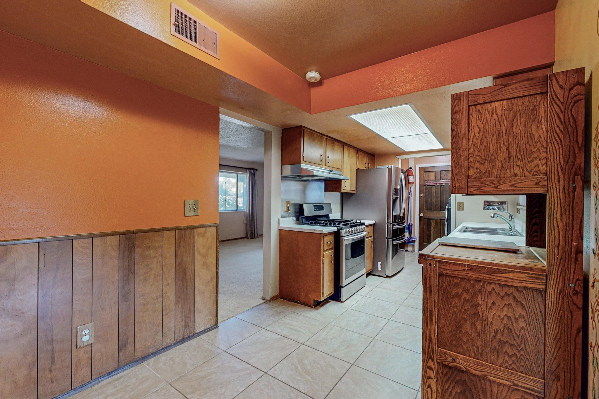 2308 Avenida De Las Campanas